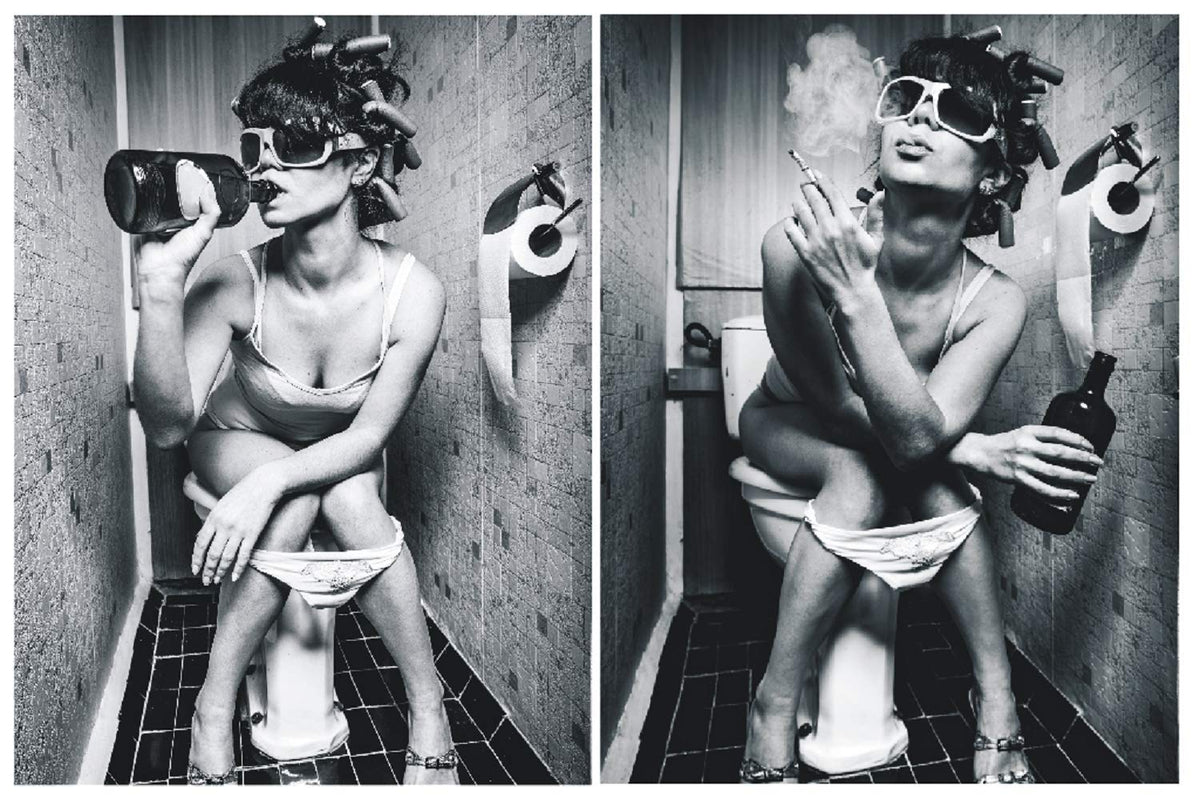 Woman Rest And Relax On Toilet Print Wall Art D  Cor For Bathroom Toilet Cloakroom, Black And White Women In Bathroom Art Canvas