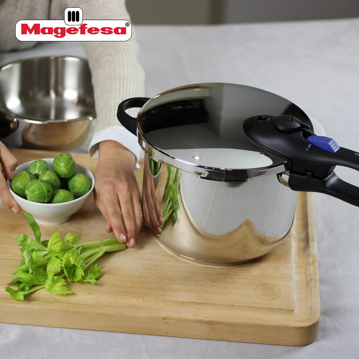 Magefesa Favorit Super-Fast and Easy To Use pressure cooker, 8 Quart, 18/10 stainless steel, suitable for all types of cooktops,