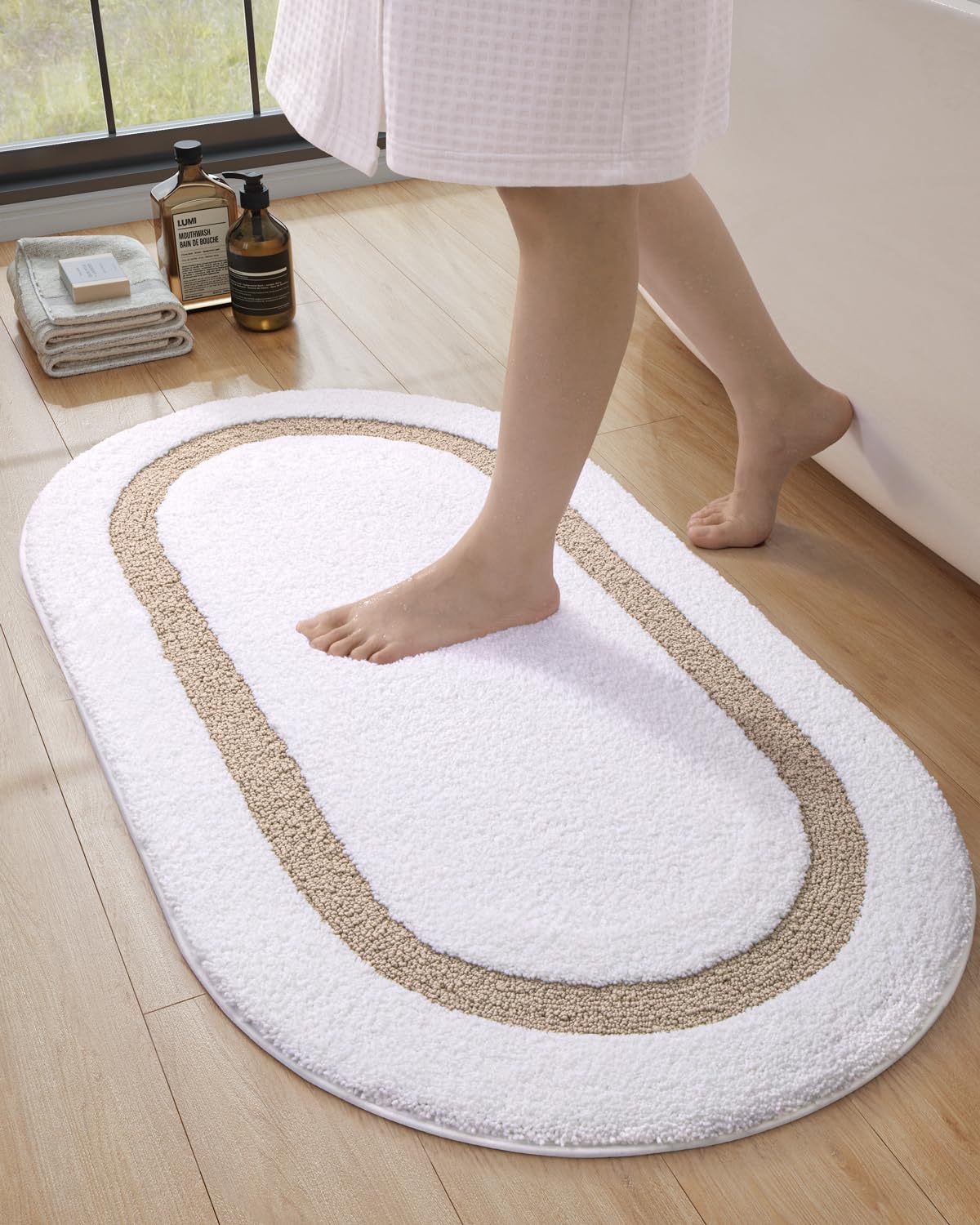 Lumi Bathroom Mat Oval Bathroom Rug, White Bath Mats Non Slip,Premium Water Absorbent Bath Mat, Ultra Soft Washable Bath Rugs Fo