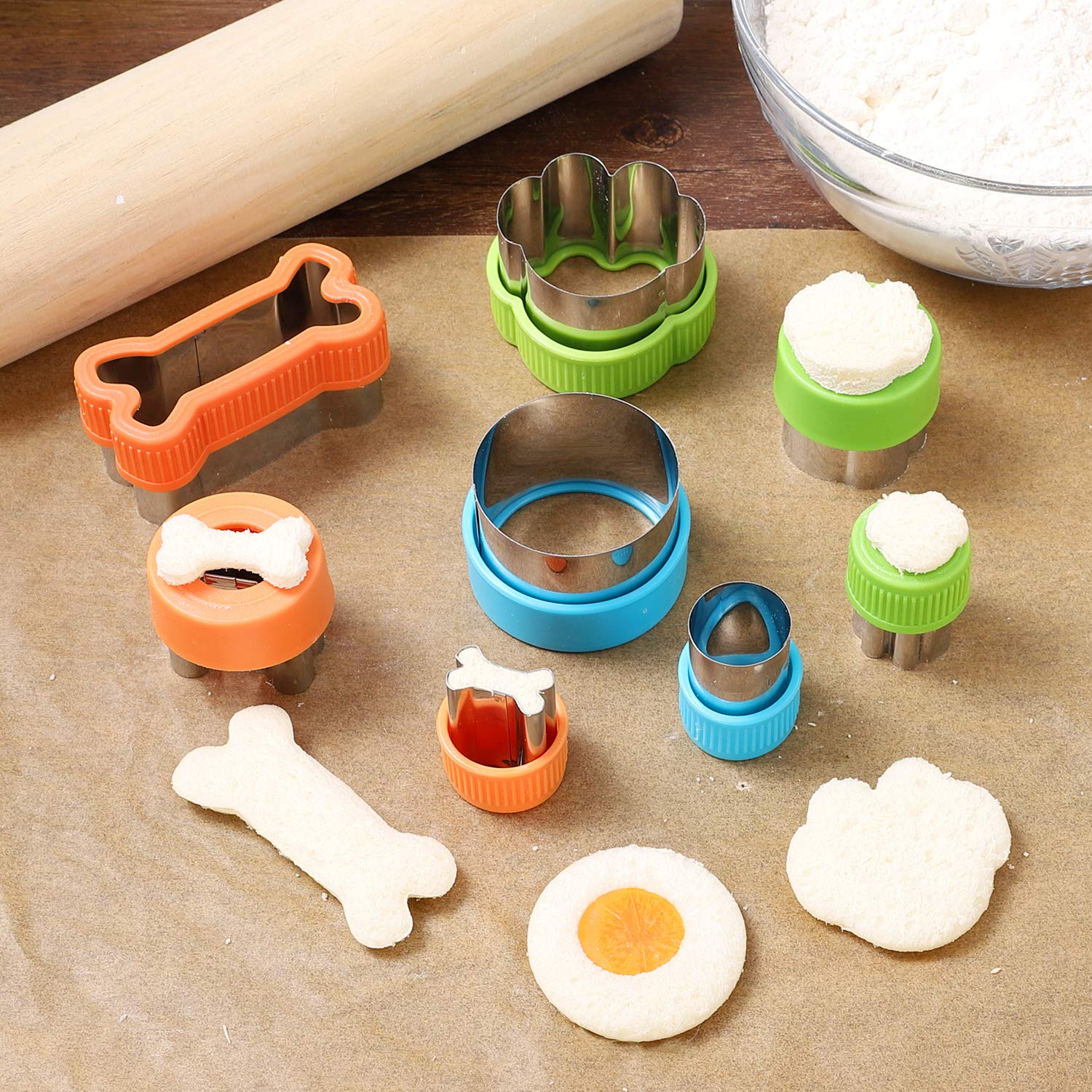 Dog Bone Cookie Cutter Set - 4 Dog Bone 4 Footprint 3 Round Biscuit Cutters Sandwiches Cutter Set Different Sizes Mini Small Med
