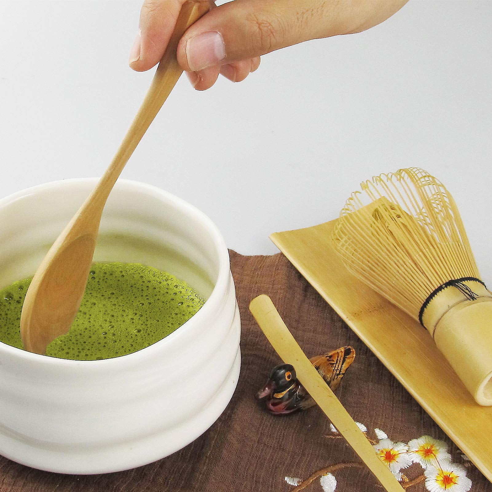 Artcome 6 Pcs Japanese Matcha Tea Set, Matcha Whisk, Traditional Scoop, Tea Spoon, Tea Cloth, Bamboo Holder, Scoop Holder Handma