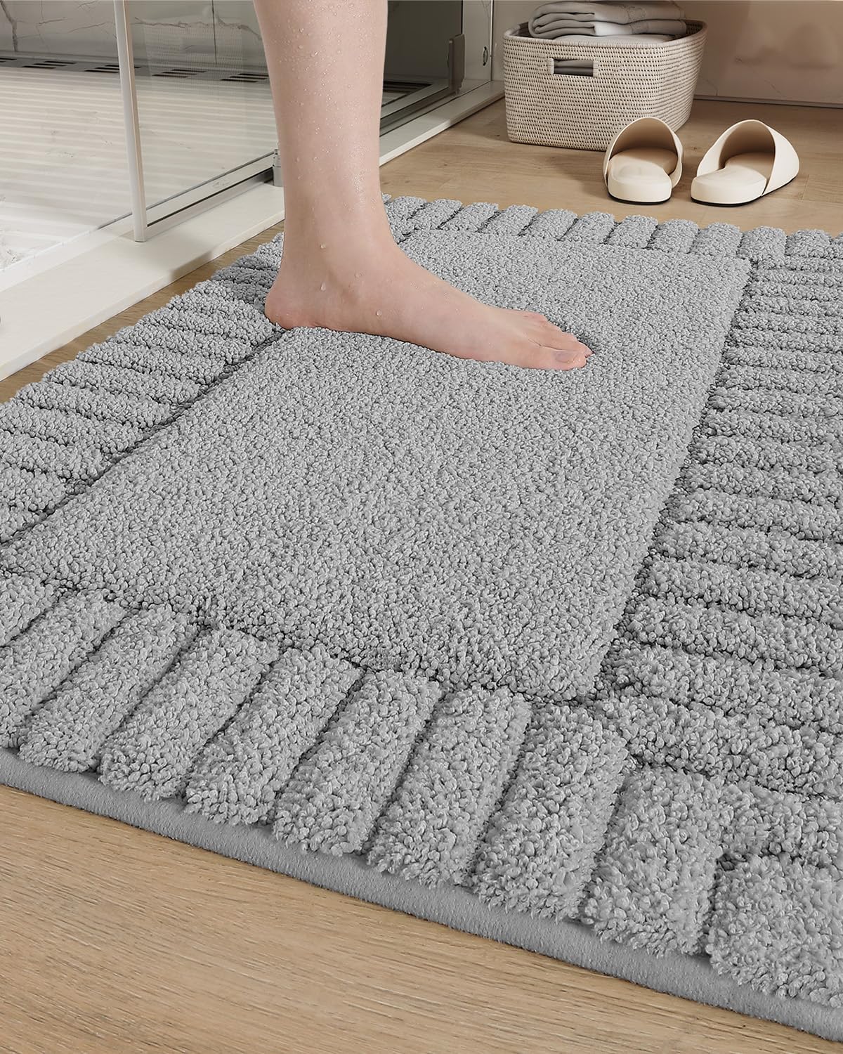 Color&Geometry Small Bath Rugs Non Slip Washable- 16''X24'' Absorbent Light Grey Bathroom Rugs, Soft Bath Mats For Bathroom Floo