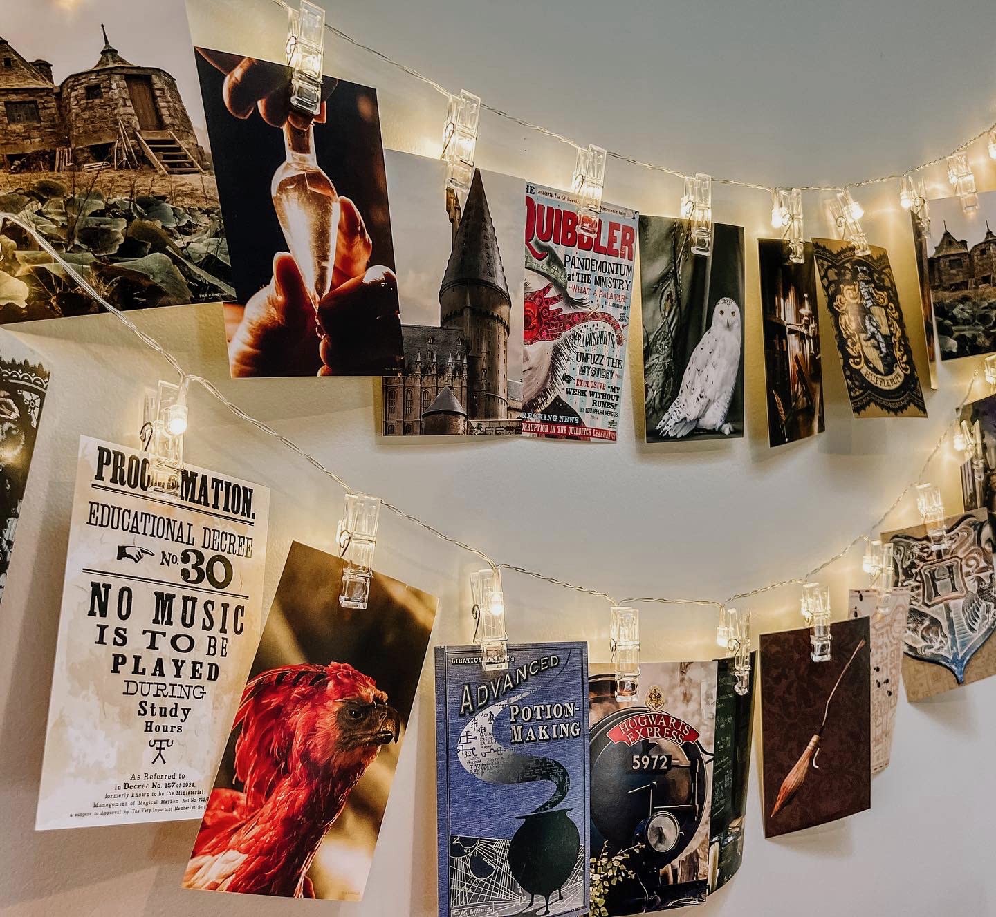 Con*Quest Conquest Journals Harry Potter Hogwarts Wall Collage, Set Of 50 Official Wizarding World Prints, 4''X6'', Printed On Q