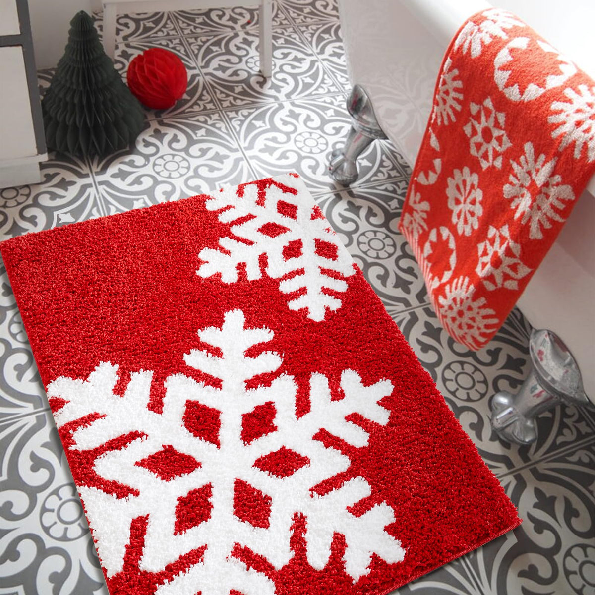 Estmy Red White Snowflake Christmas Bathroom Rugs 20W X 31L Non-Slip Rubber Backed Machine Washable, Soft Absorbent Shaggy Xmas