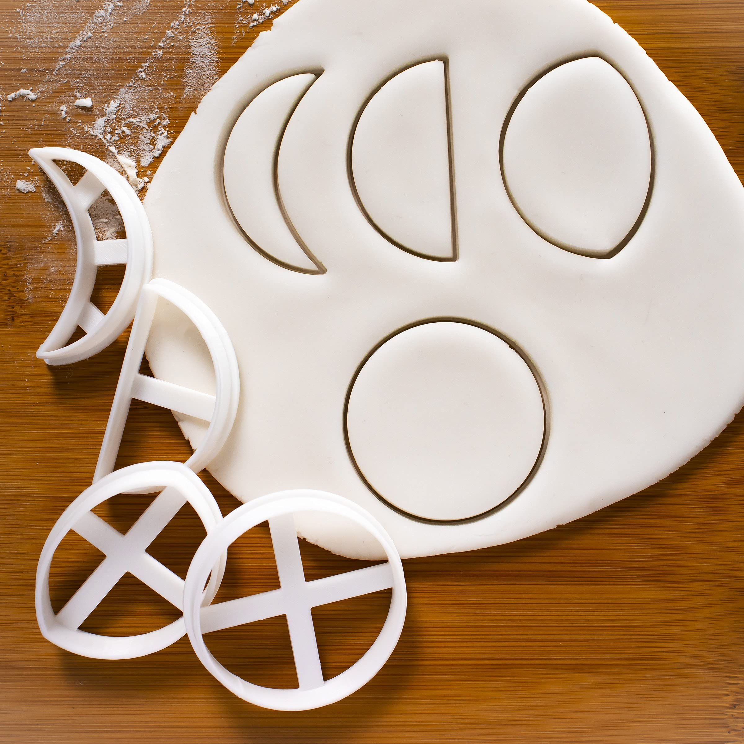 Set Of 4 Moon Cycle Cookie Cutters (Designs: Crescent Moon, Quarter Moon, Gibbous Moon, & Full Moon), 4 Pieces - Bakerlogy