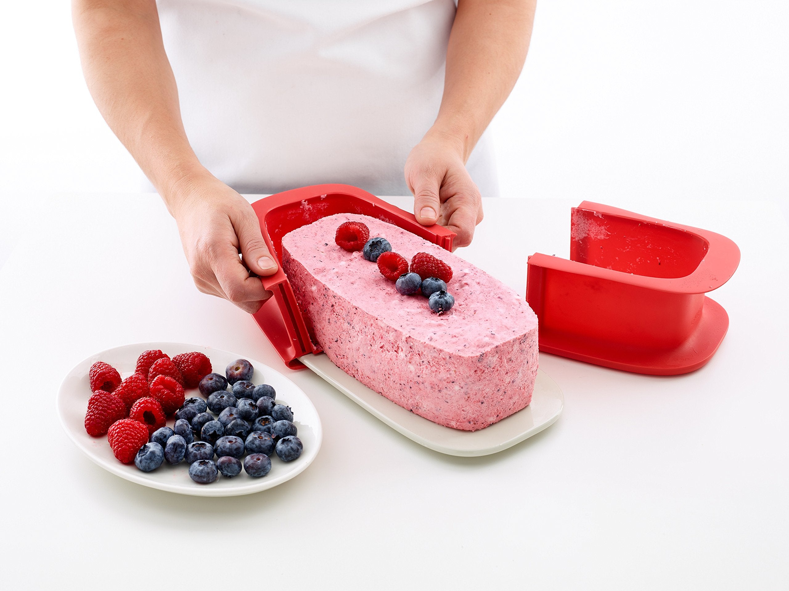 Lekue Baking Loaf Spring Form Pan, 9.5'', Red