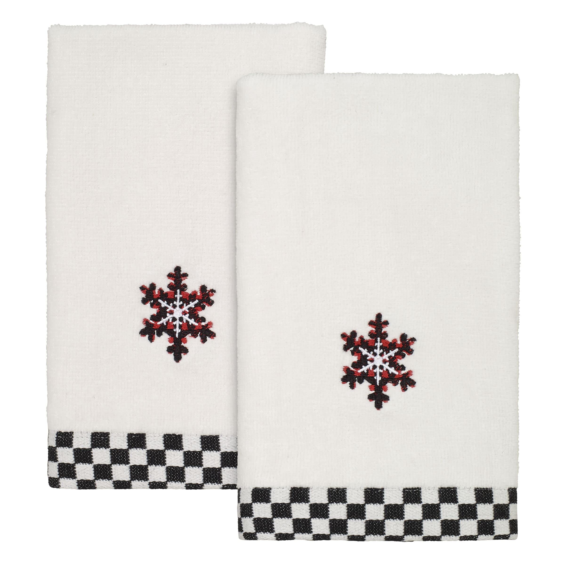 Avanti Linens - Bathroom Set, Resin Soap Dispenser & 2Pc Fingertip Towels, Christmas Decorations (Tis The Season Collection)