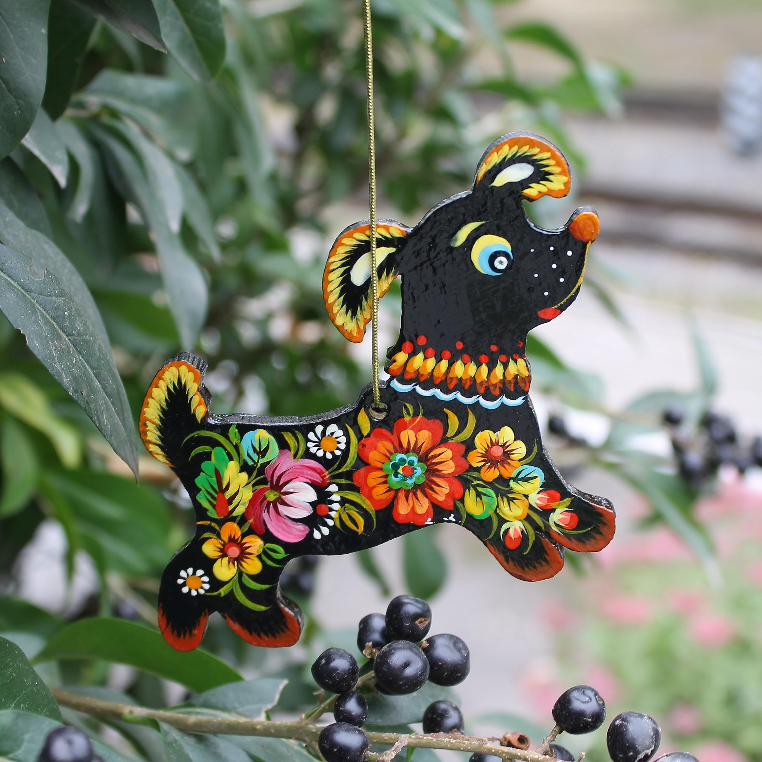Hanging Dog Ornament Wooden Flat Pet Decoration 3.9 x 3 x 0.2 inches Hand-painted with Floral Patterns of Ukrainian Petrykivka P