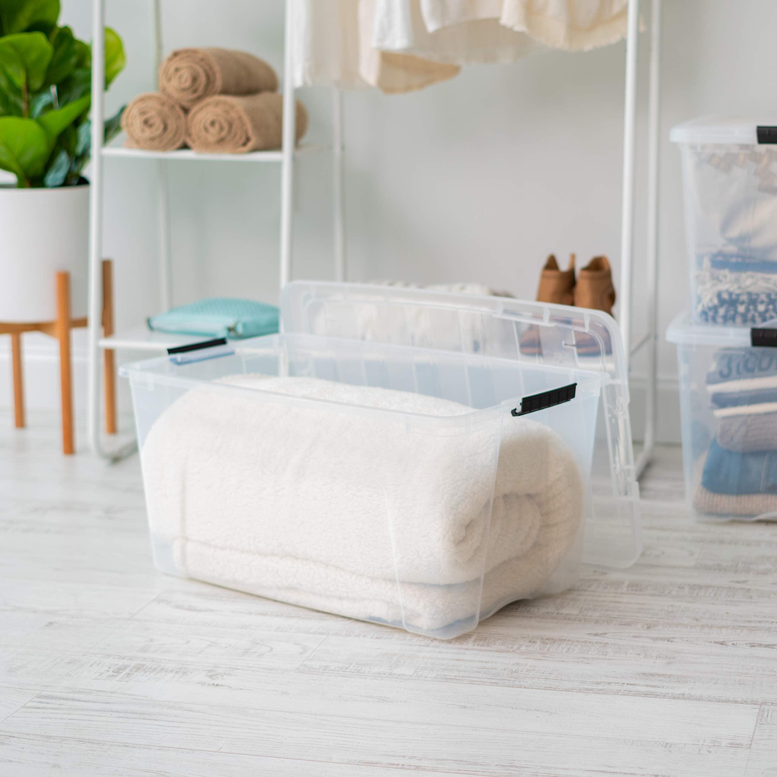 IRIS USA 4 Pack 72qt Clear View Plastic Storage Bin with Lid and Secure Latching Buckles