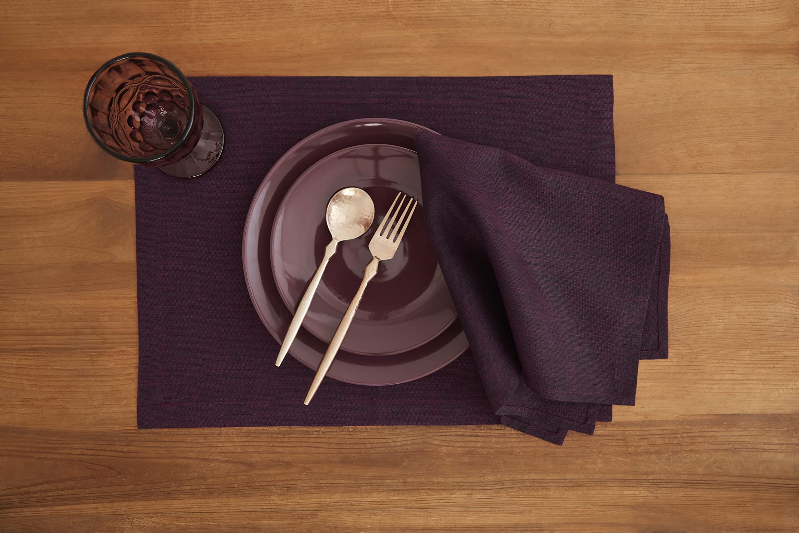 Solino Home Linen Placemats 19'' L X 14'' W Inch - 100% Pure Linen Chambray Burgundy Cloth Placemats Set Of 4 - Athena, Washable