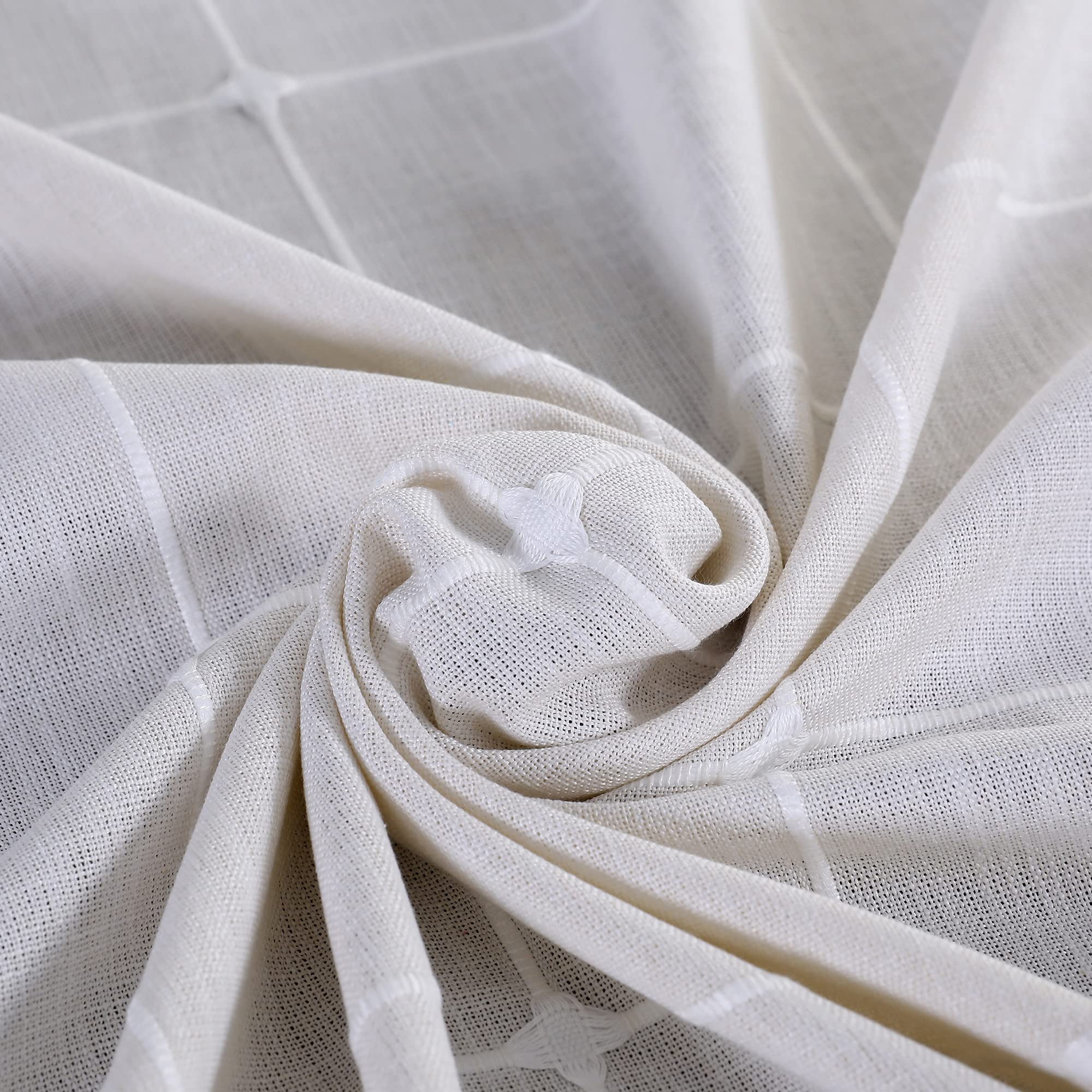 Farmhouse Checkered Embroidery Lattice Square Tablecloth with Tassel Heavy Duty Rustic Fabric Table Cover Wrinkle Resistant Washable Kitchen Dining Party Wedding Decoration 70 x 70 Inch