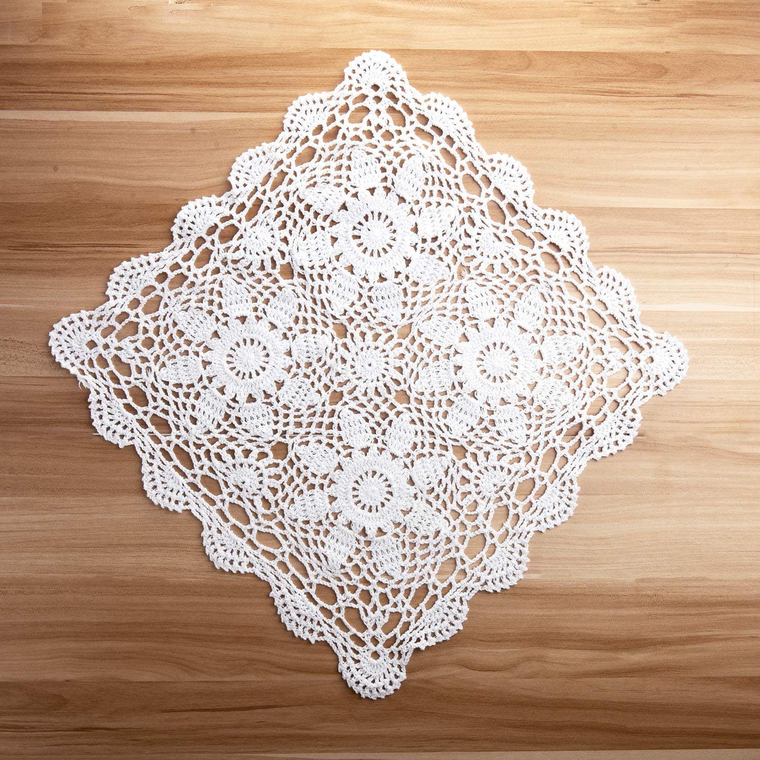 Eiyye 1-Pieces Crochet Placemats Table Doilies Square Handmade Cotton Lace Thread Cloth 14X14 Inch (White)