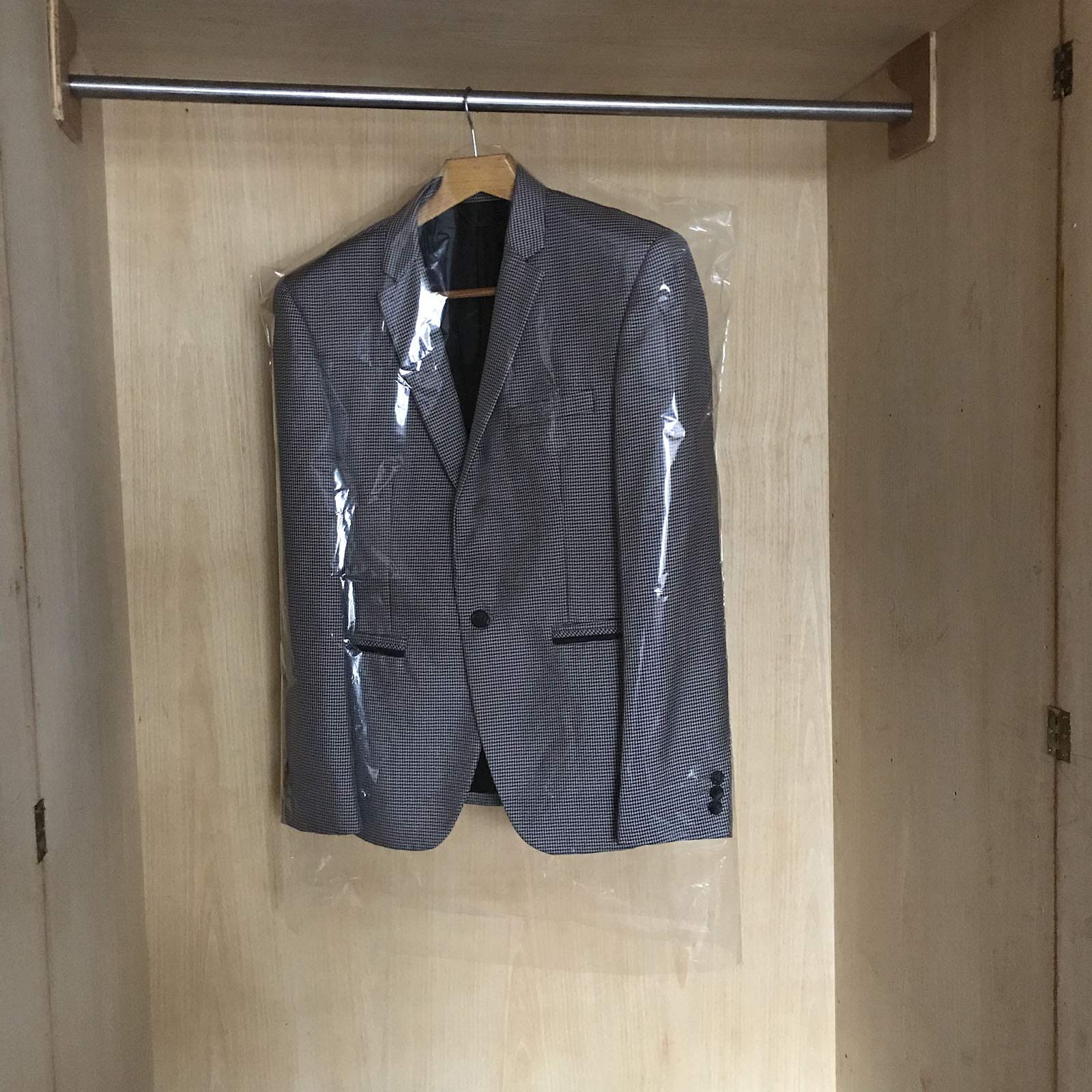100 PcS Dry cleaner Bags Plastic clear 354 Inches can be Hung Transparent clothes Dust cover