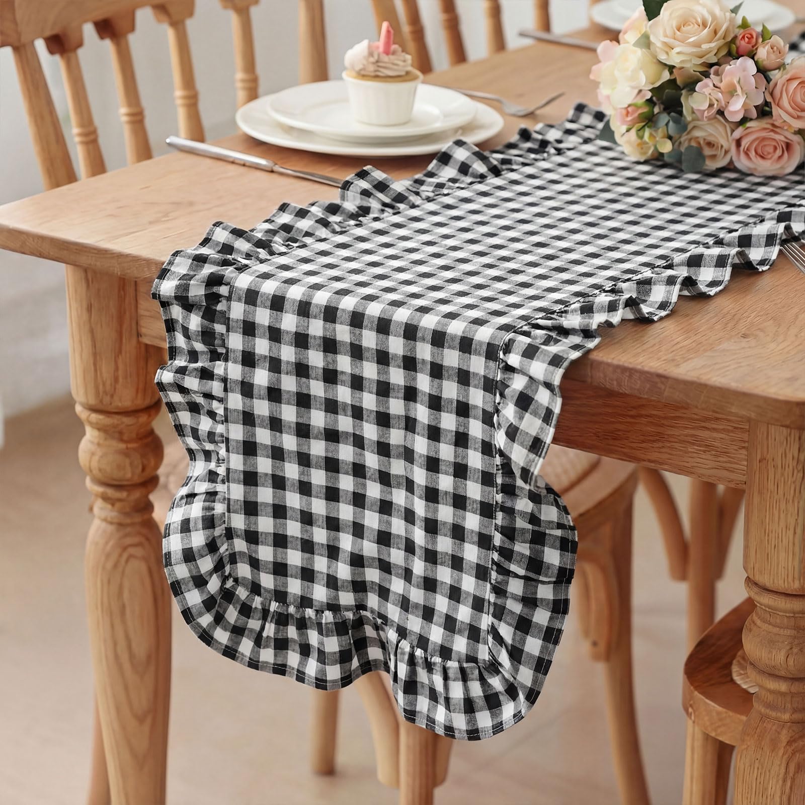 HunnmingRe 1 Pcs White and Black Plaid Gingham Ruffle Table Runner 72 x 13.8 Farmhouse Buffalo Table Runner 100% Cotton Scallo