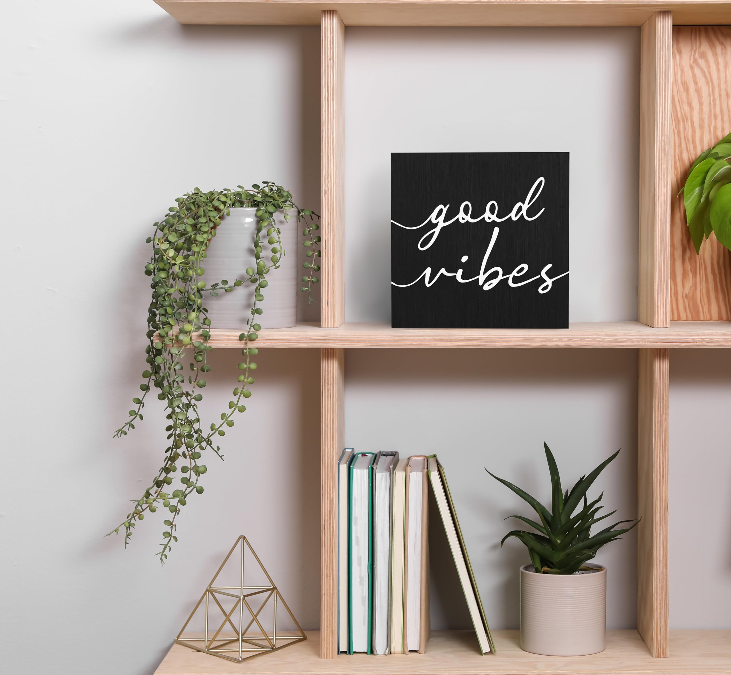 SRADMO Black and White Wood Box Sign Desk Decor 6x6, Inspirational Desk Decor Wooden Block Box Sign For Home Office Shelf Table