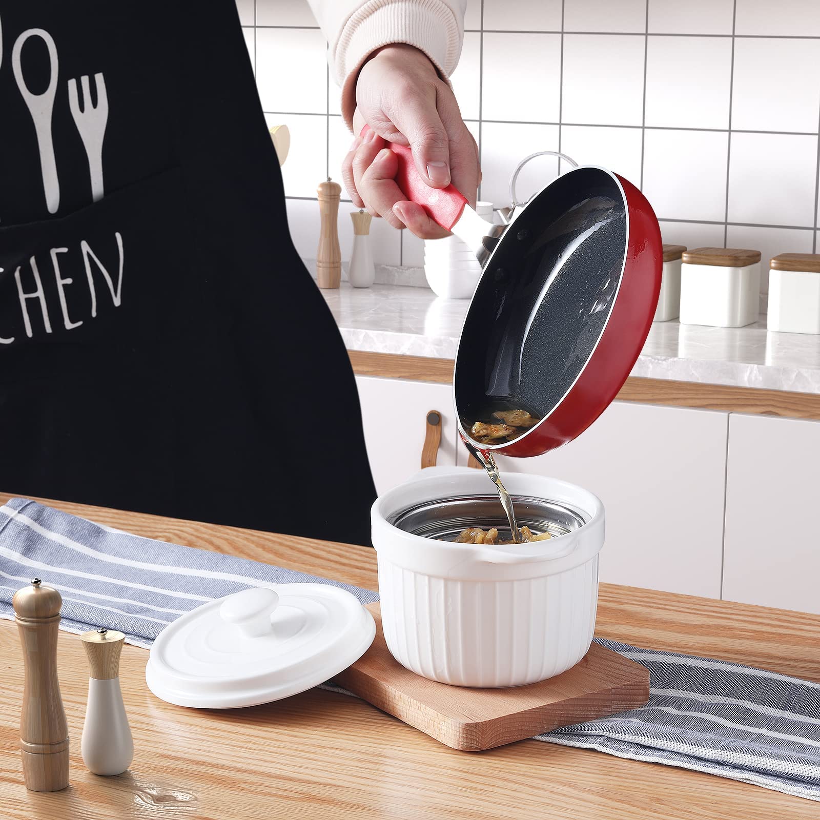 Ceramic Bacon Grease Container Keeper with Strainer  Frying Oil Storage Can   White