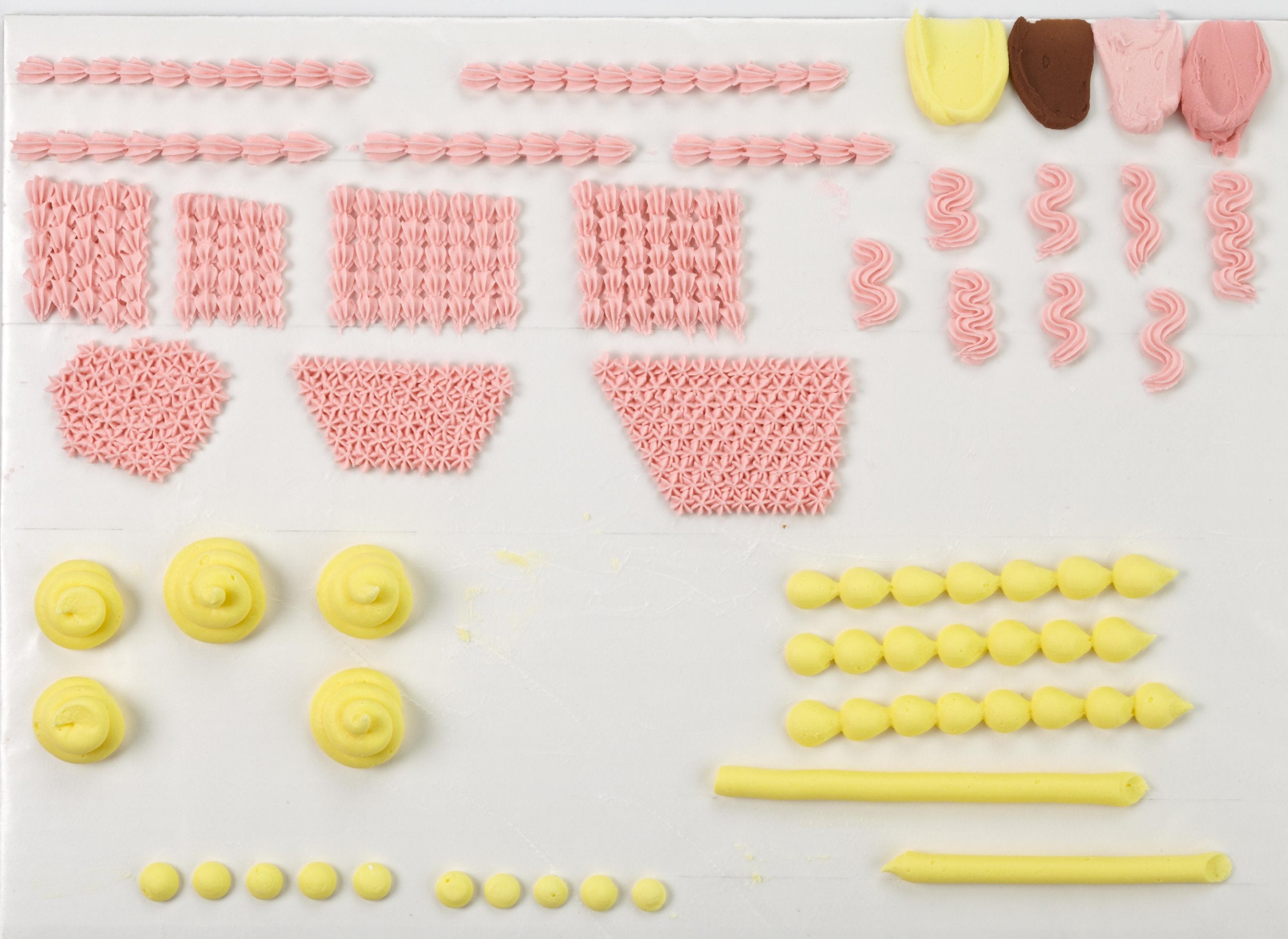 Wilton 12-Piece Mini Treats Decorating Set