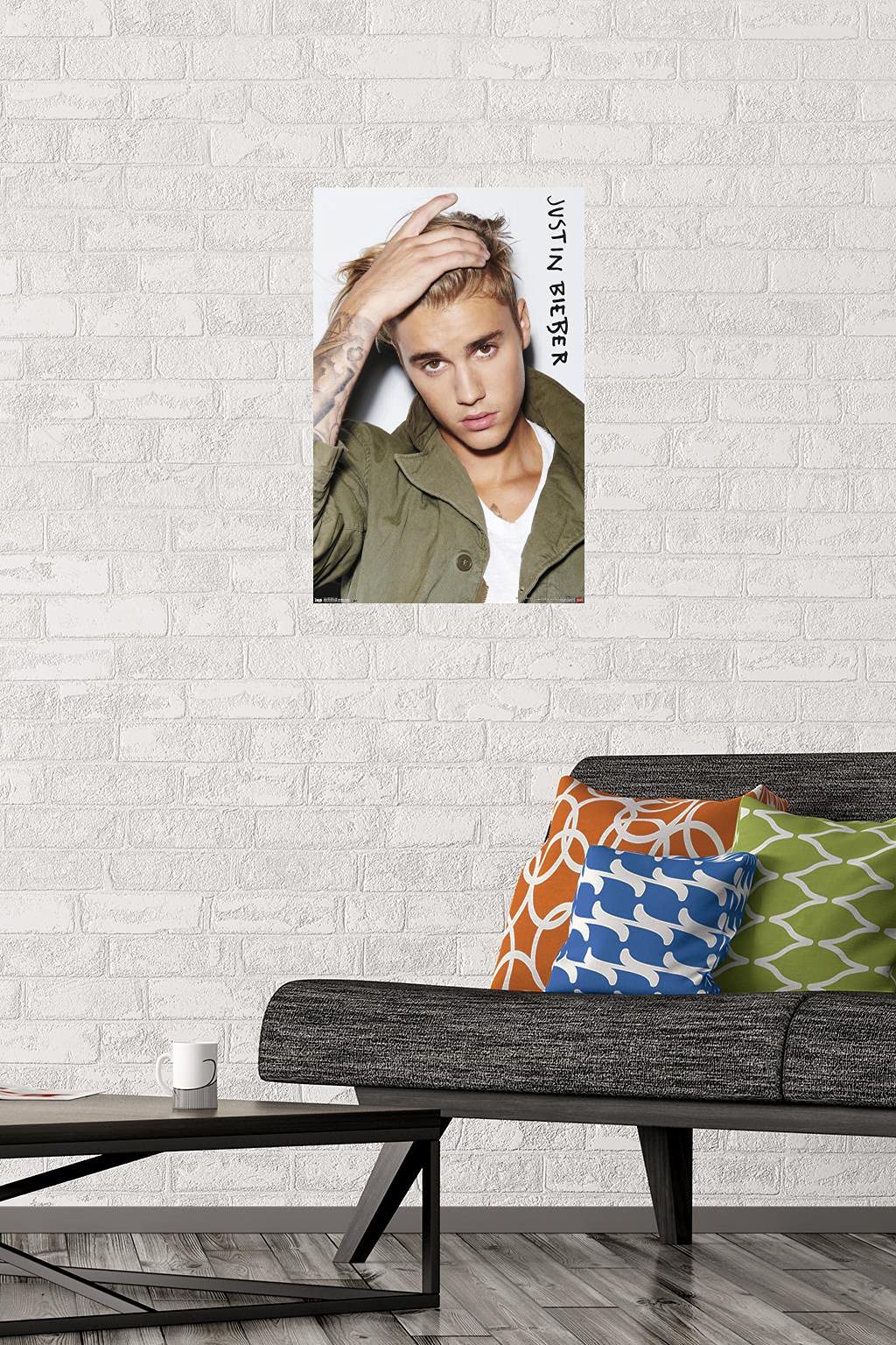 Trends International Justin Bieber - Eyes Wall Poster, 14.725'' X 22.375'', Premium Poster & Mount Bundle