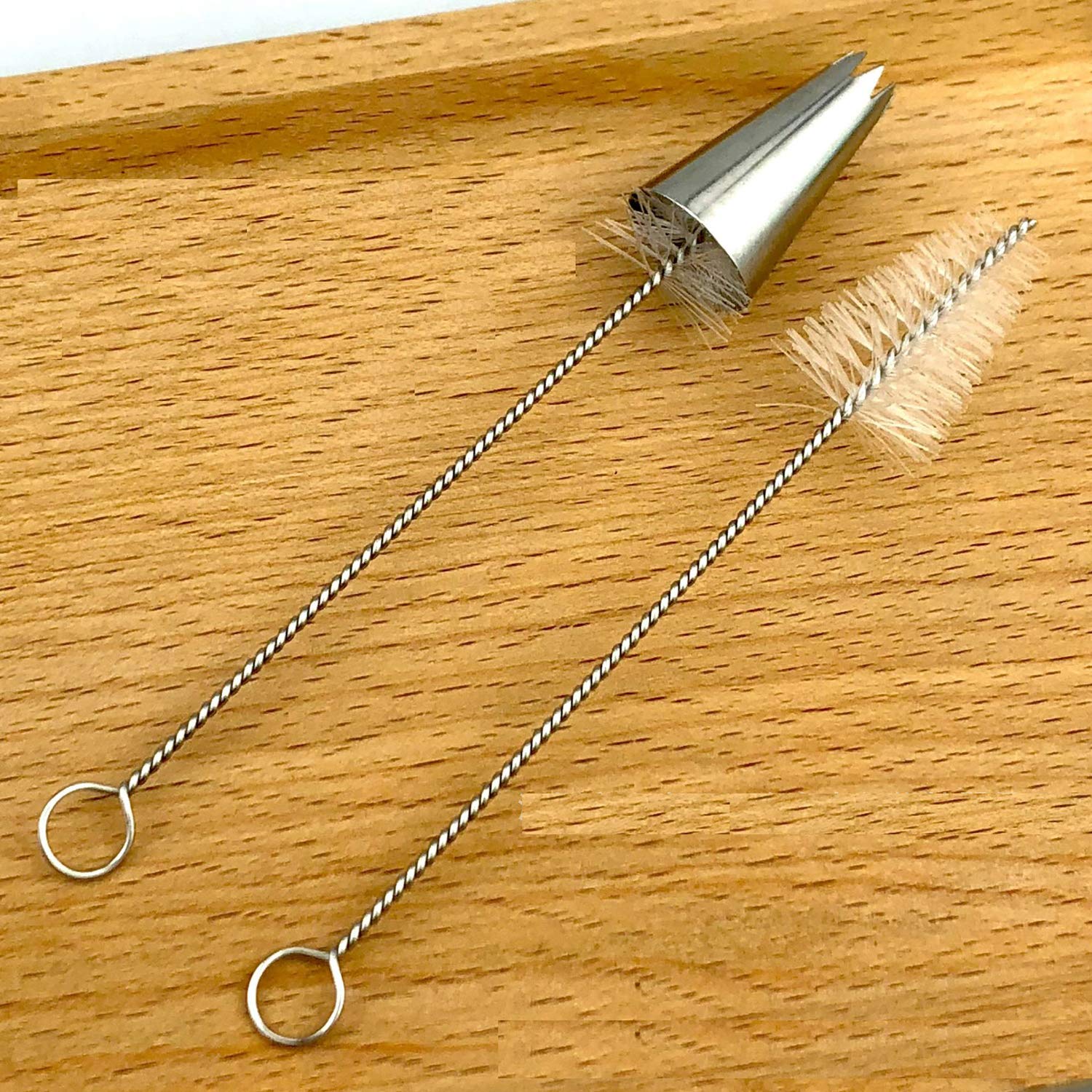 12Pcs Triangle Nylon Cake Decorating Tips Brushes Professional Cake Decorating Mouth Icing Dispensers Tips Cleaning Brushes Tube