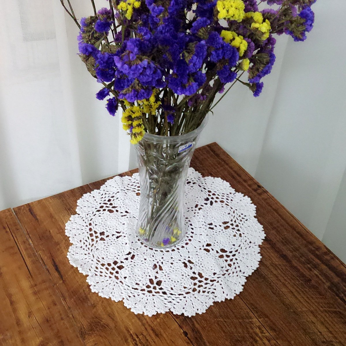 Laivigo New Handmade Crochet Lace Round Table Cloth Doilies Doily 16 Inch White