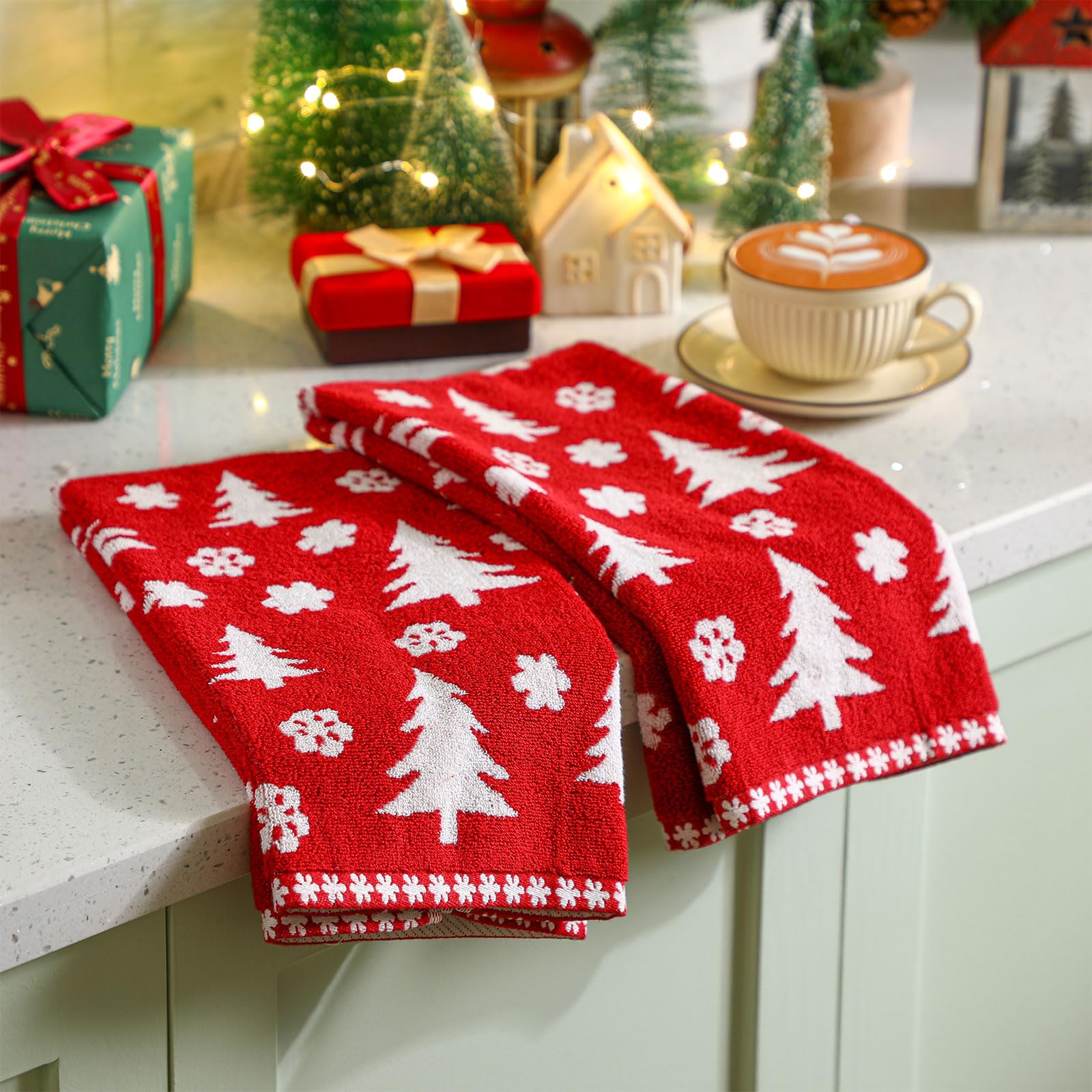 Peryiter 2 Pcs Christmas Hand Towels Red Christmas Tree Towels for Bathroom 100% Cotton Highly Absorbent Soft Decorative Kitchen