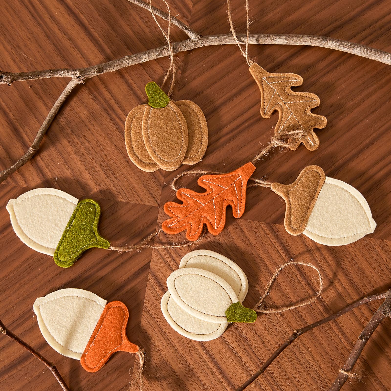 DN DECONATION 12PCS Fall Tree Decorations Felt Ornaments, Felt Pinecones Leaves Mini Pumpkins Ornament Set for Small Tree Thanks