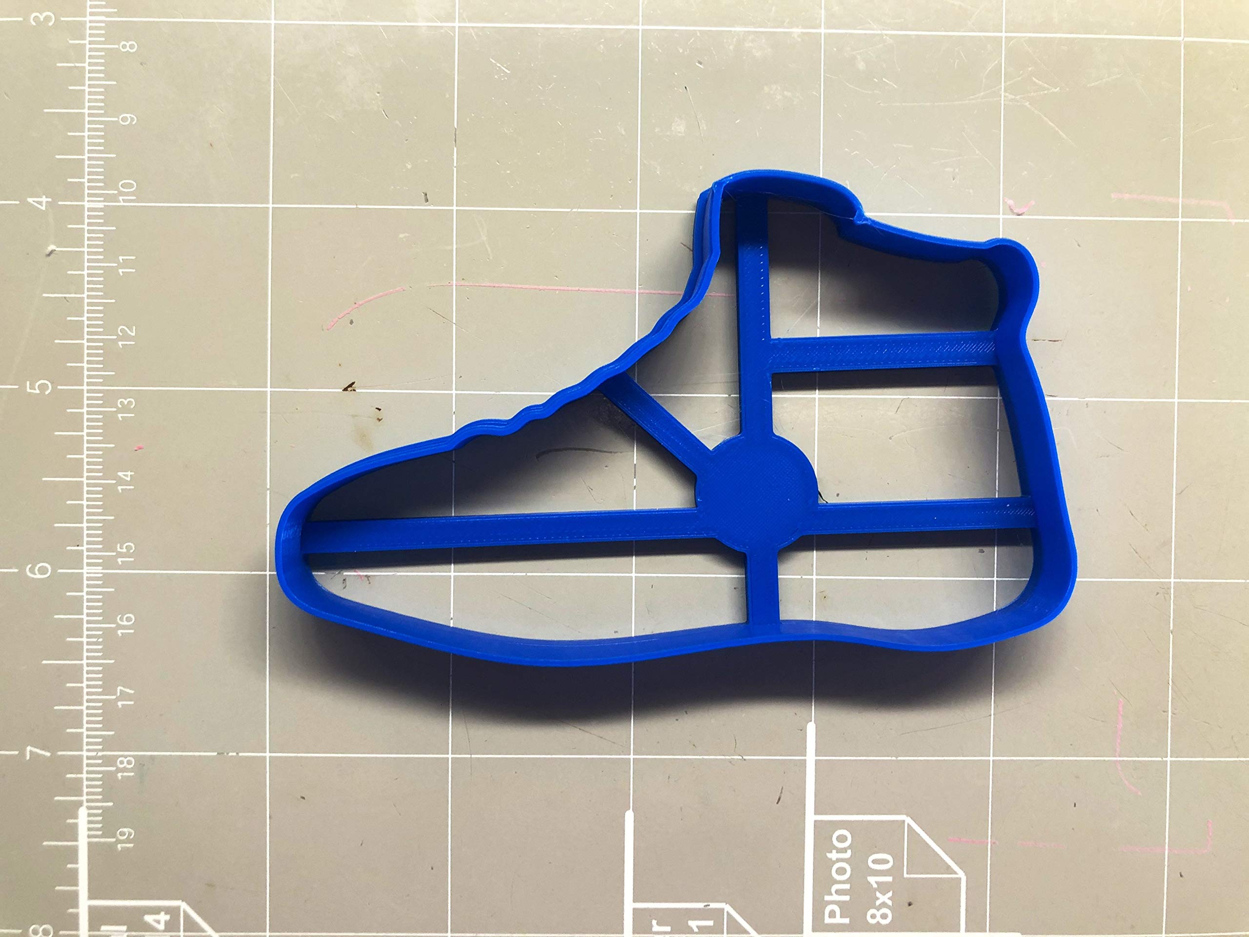 Sneakers Cookie Cutter (4.0 Inch)