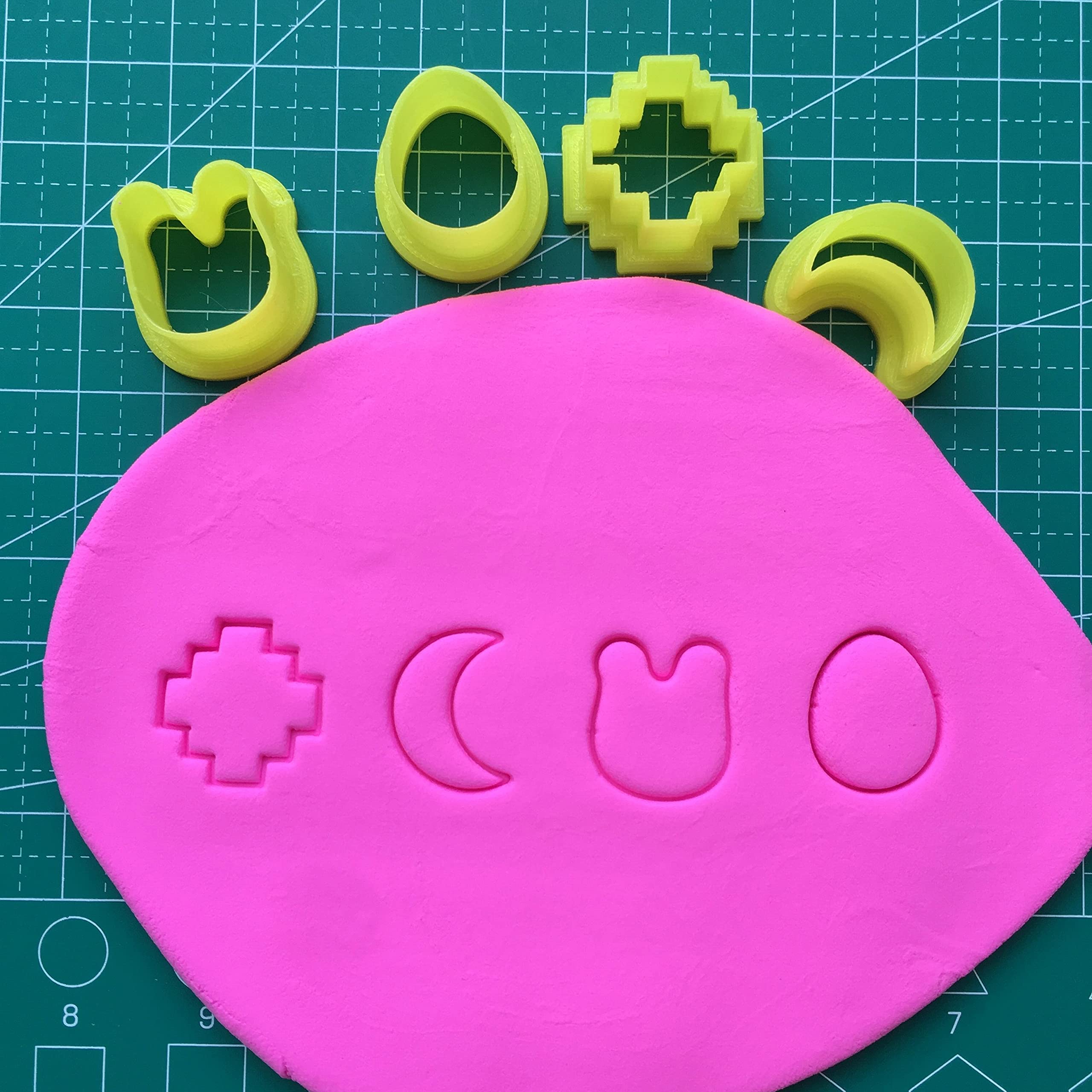 Set Of 4 Mini Clay Stud Cutter, Small Aztec Moon Bunny And Egg Shape Cutter