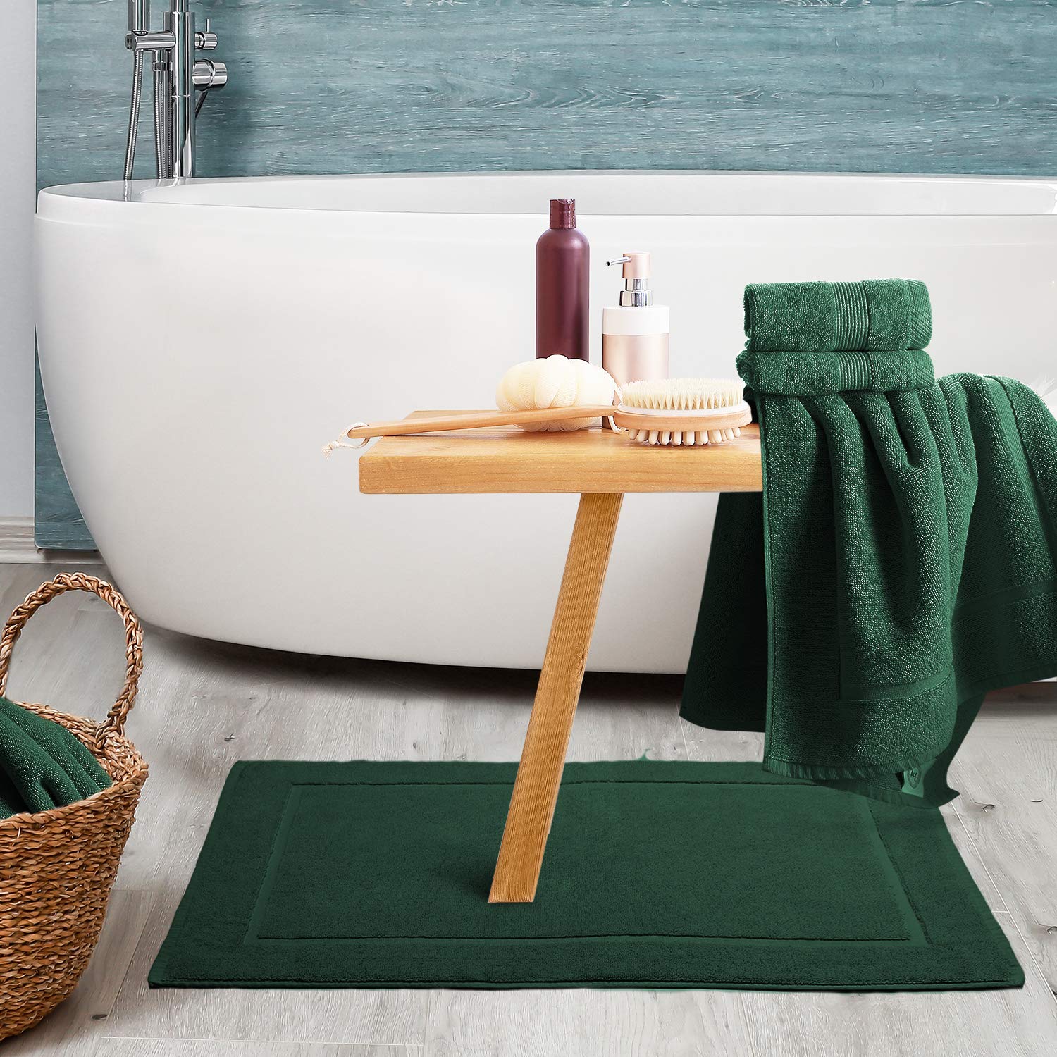 Hearth & Harbor Bath Mat Towels - 100% Ring Spun Cotton Luxury Towels - Ultra Soft & Highly Absorbent, Bathroom Towels, Floor Ma