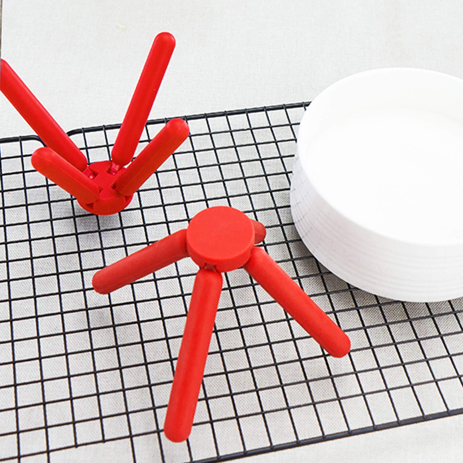 Set Of 4, Snap Strainer And Non-Slip Foldable Silicone Trivets, Findtop Clip-On Heat Resistant Pour Spout And Collapsible Cross
