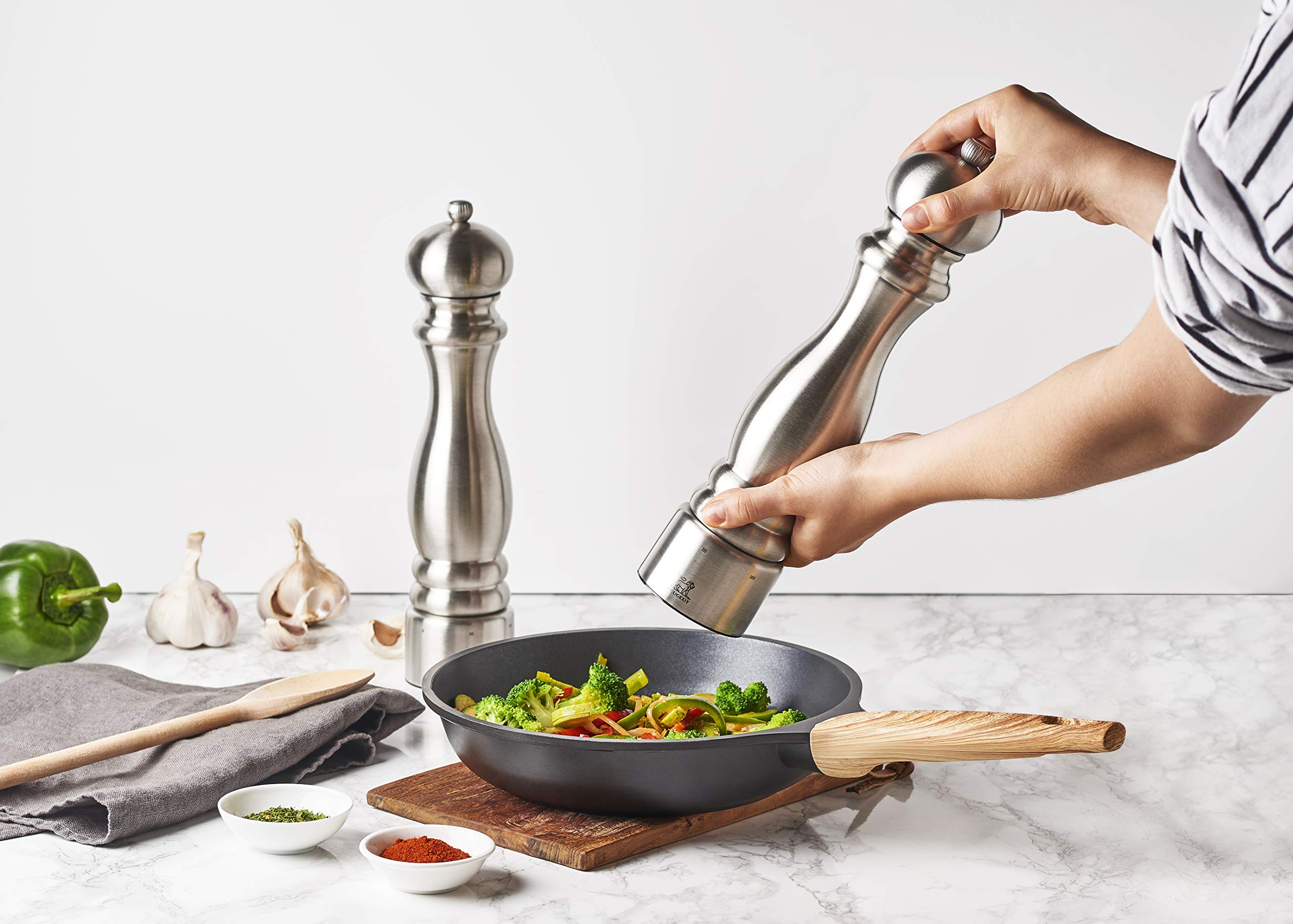'Peugeot Paris Chef u'Select Stainless Steel 30cm - 12'''' Pepper Mill'' (32517)