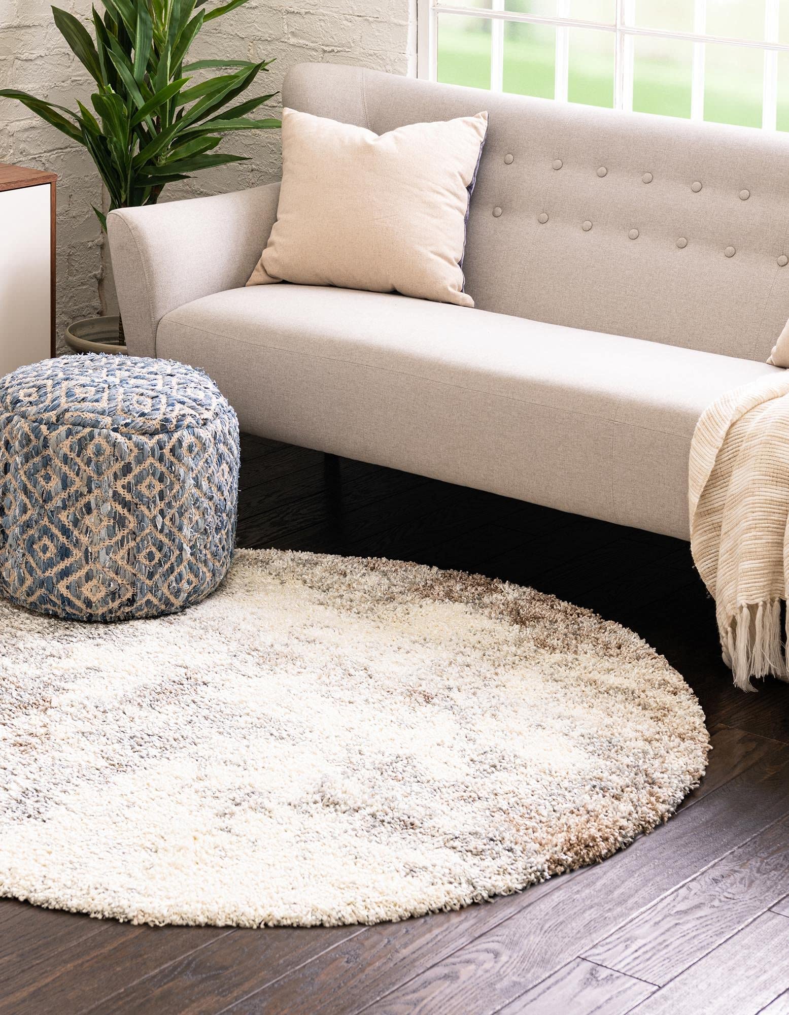 Rugs.com Soft Touch Shag Collection Round Rug - 3 Ft Round Khaki Shag Rug Perfect for Kitchens, Dining Rooms