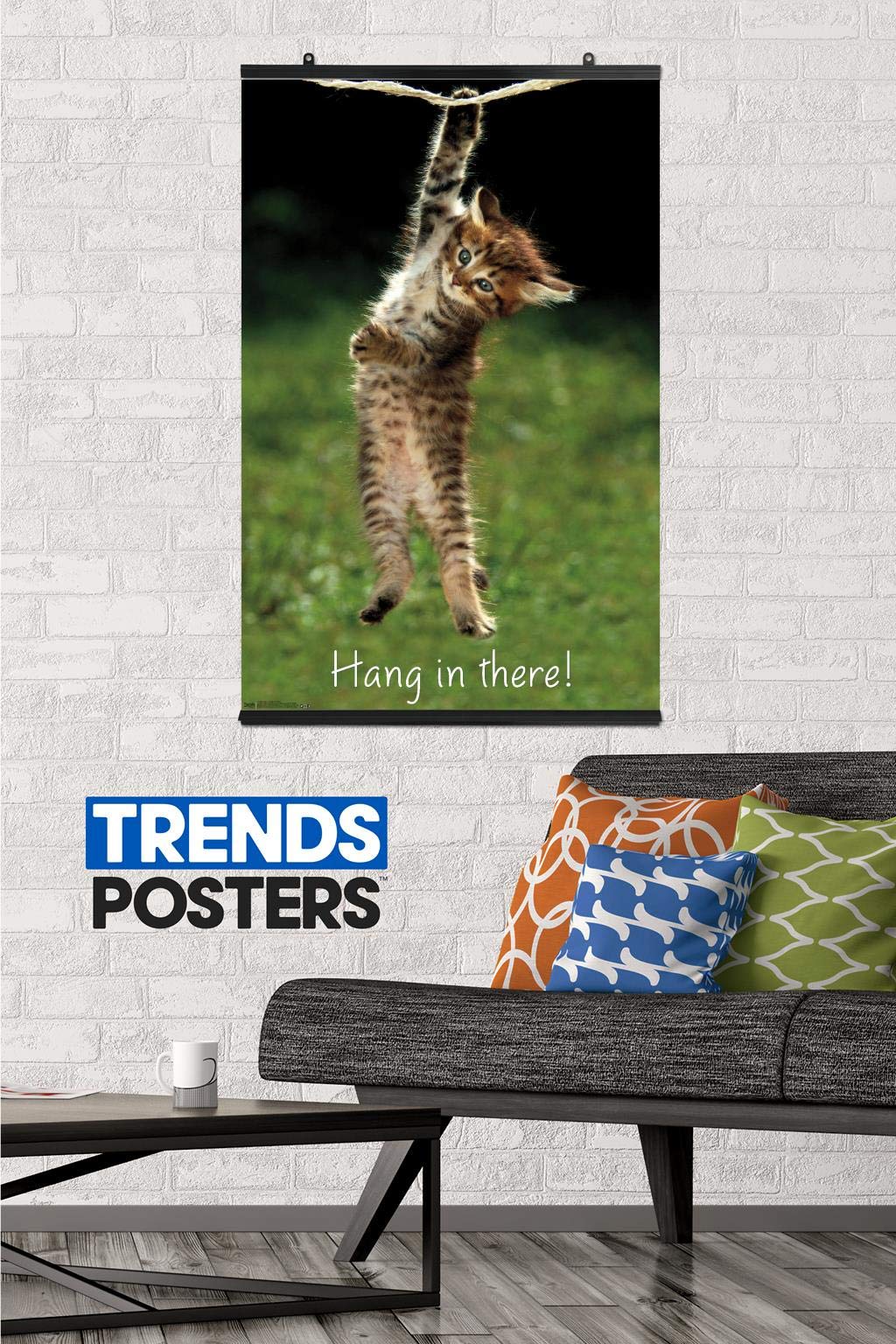 Trends International Famous Kitten Hang In There Poster Wall Poster, 22.37'' X 34.00'', Poster & Clip Bundle