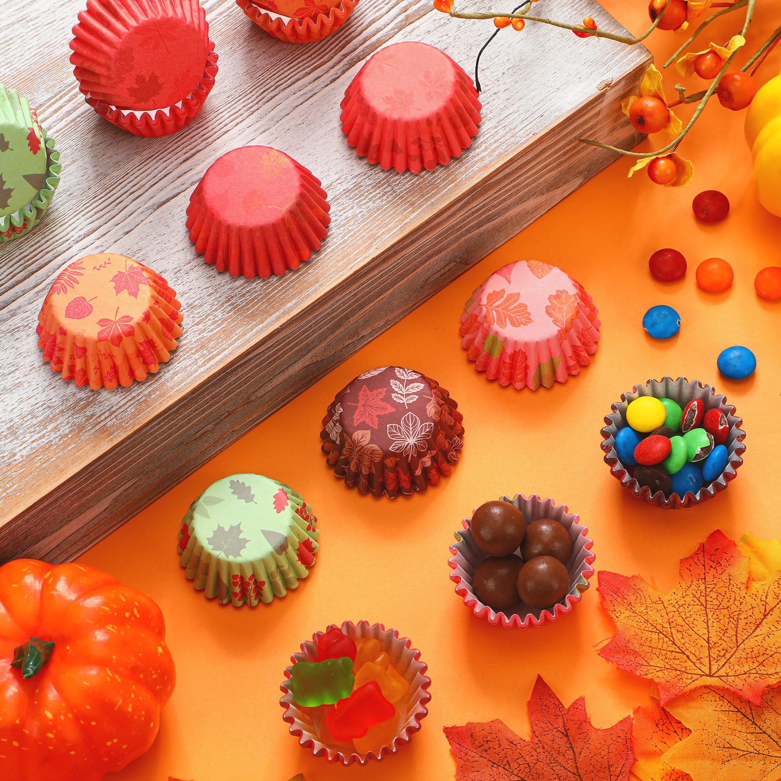 600 Pcs Fall Cupcake Liners Thanksgiving Autumn Maple Leaves Wrappers Mini Baking Cups For Baking Fall Candy Muffin Paper Cups F