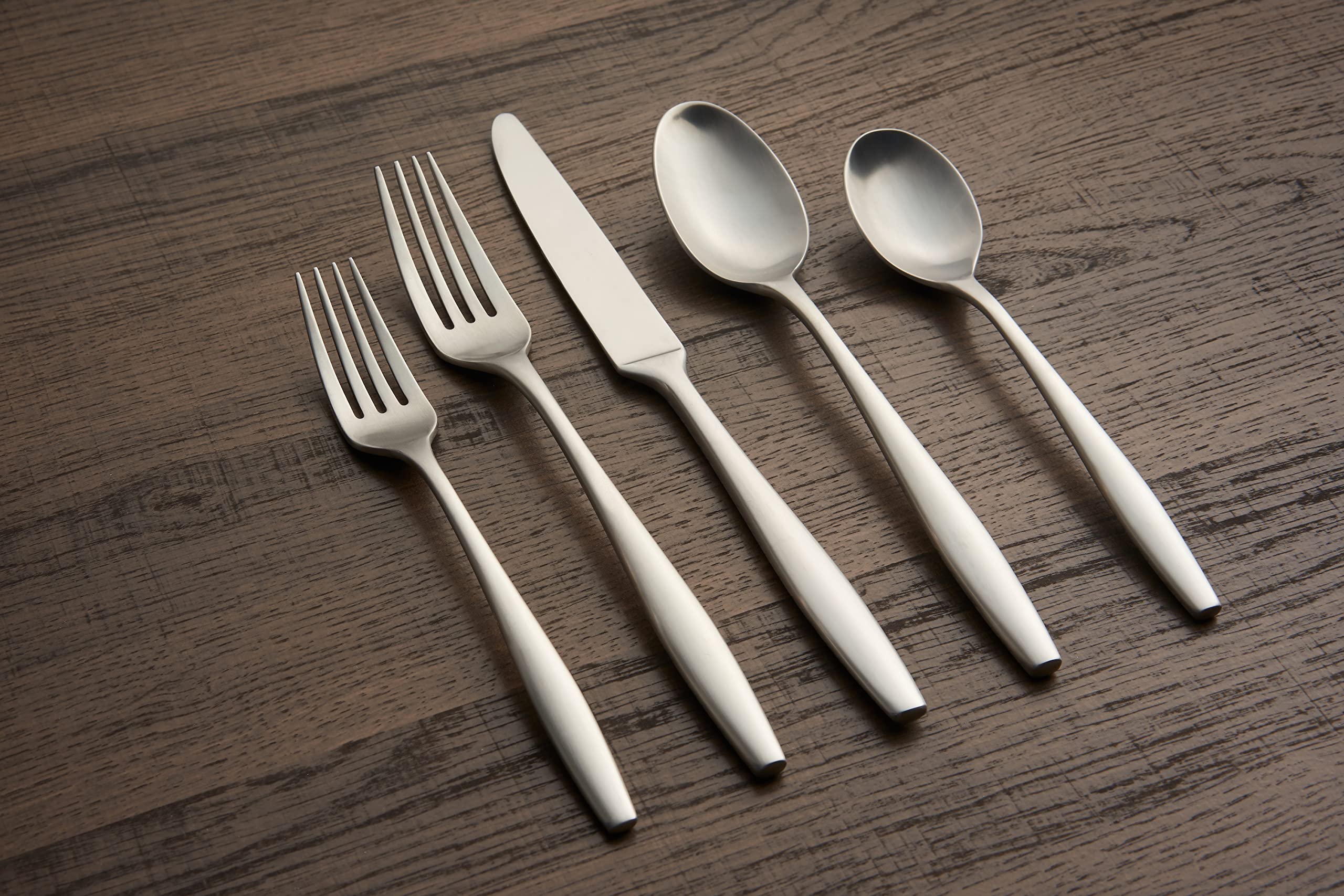 Cambridge Silversmiths Katerina Satin 20-Piece Flatware Set, Service For 4,Silver
