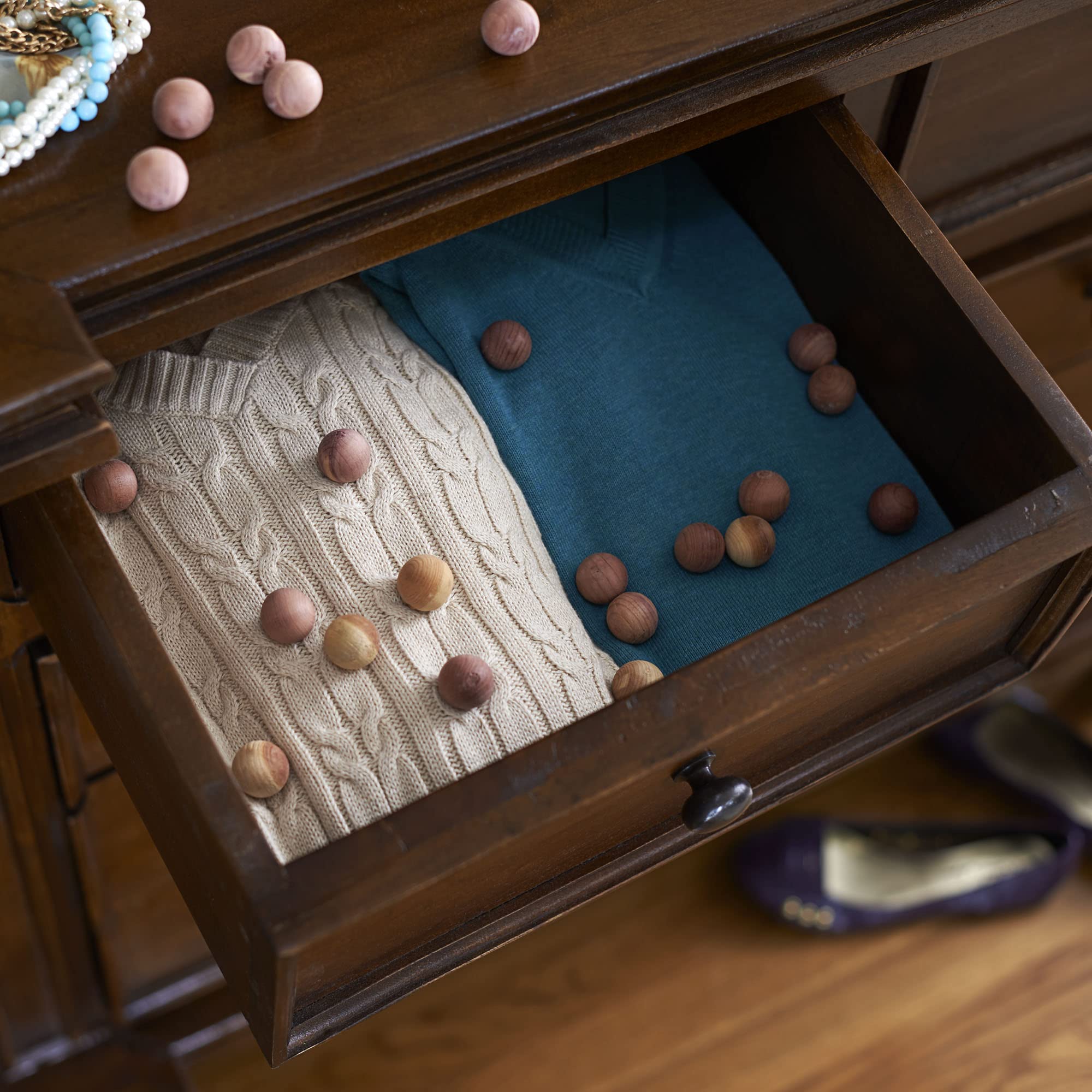 Cedarfresh 17840-1 Red Cedar Wood Balls | Freshen And Protect Closets | 48-Pack