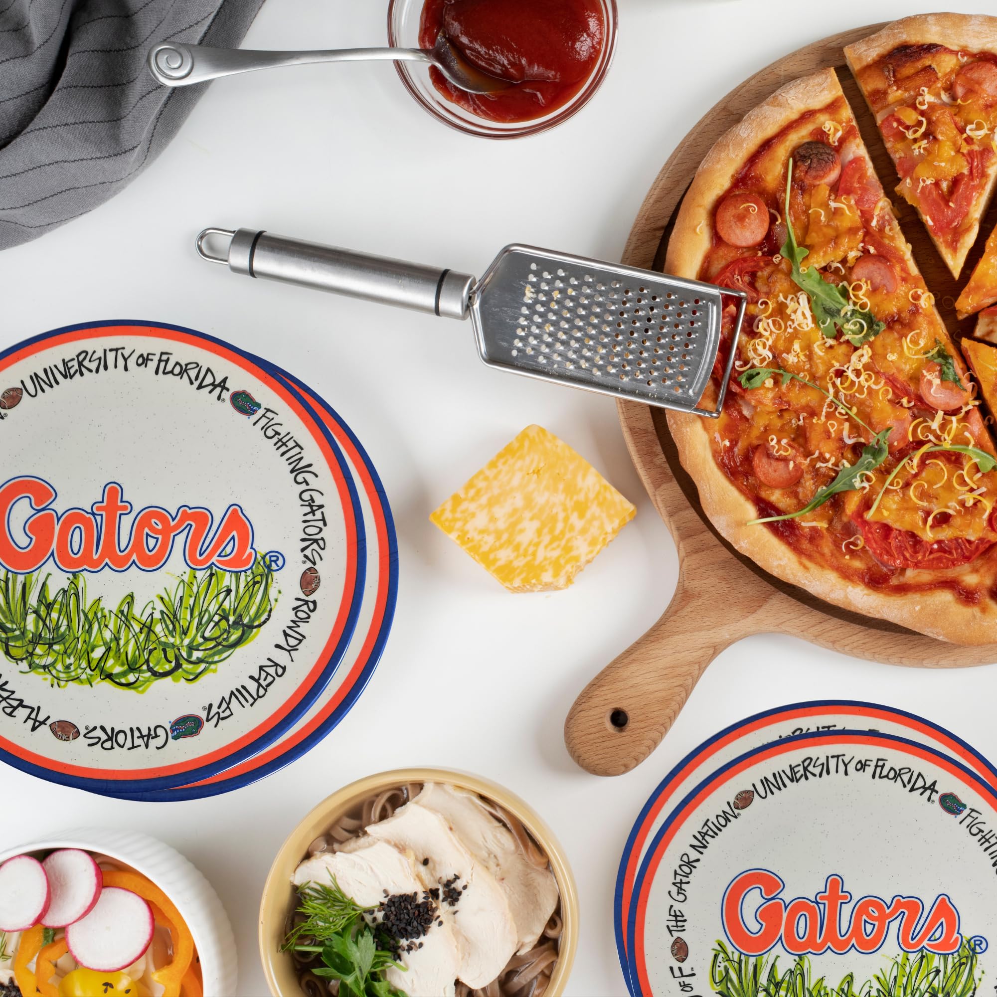 Magnolia Lane University of Florida Gators 10.5-Inch Melamine Dinner Plate Set of 4 Perfect for Game Day, BBQs, Tailgating, Pool