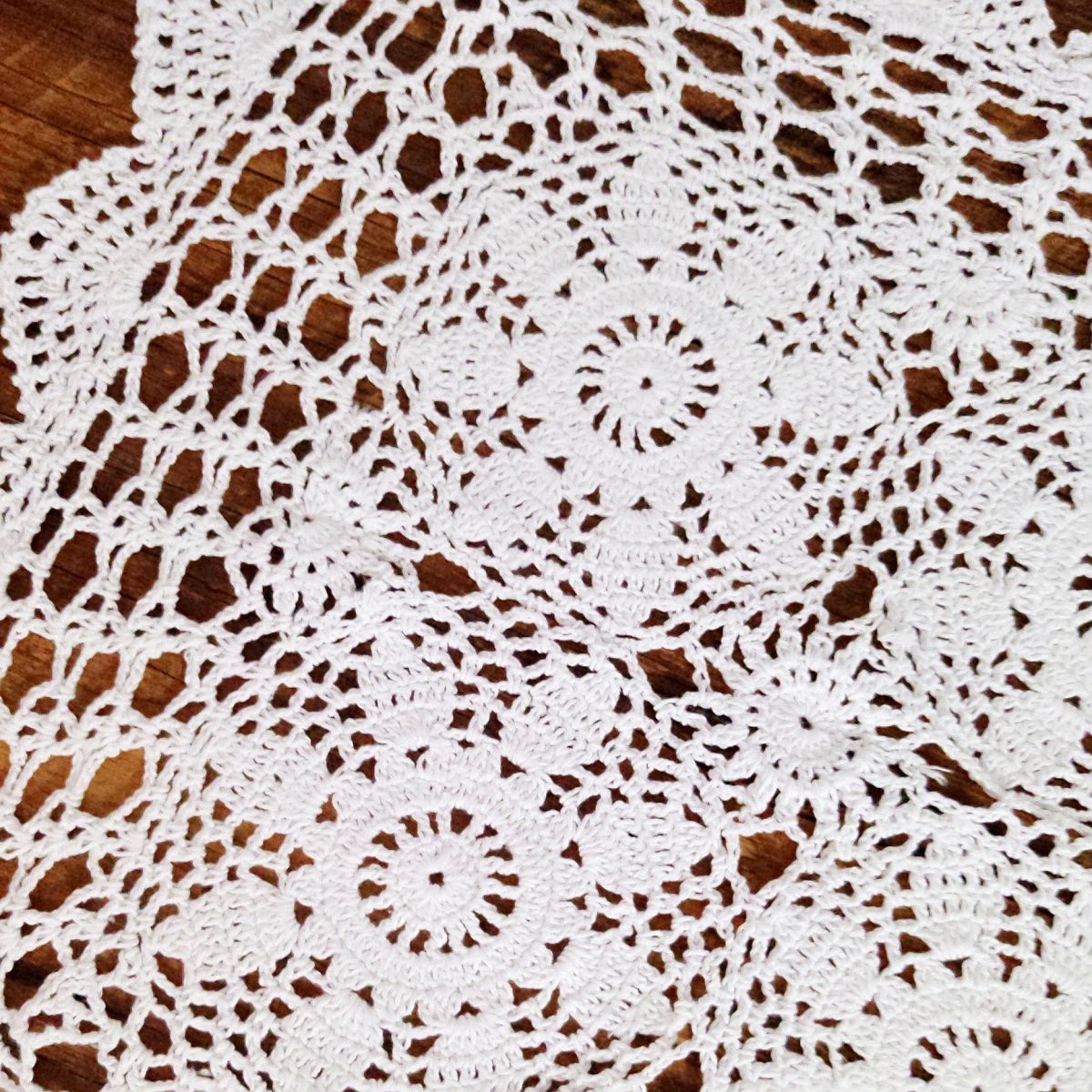 Laivigo Handmade Crochet Cotton Lace Tablecloth Placemats Doilies Doily Square,19 Inch,White