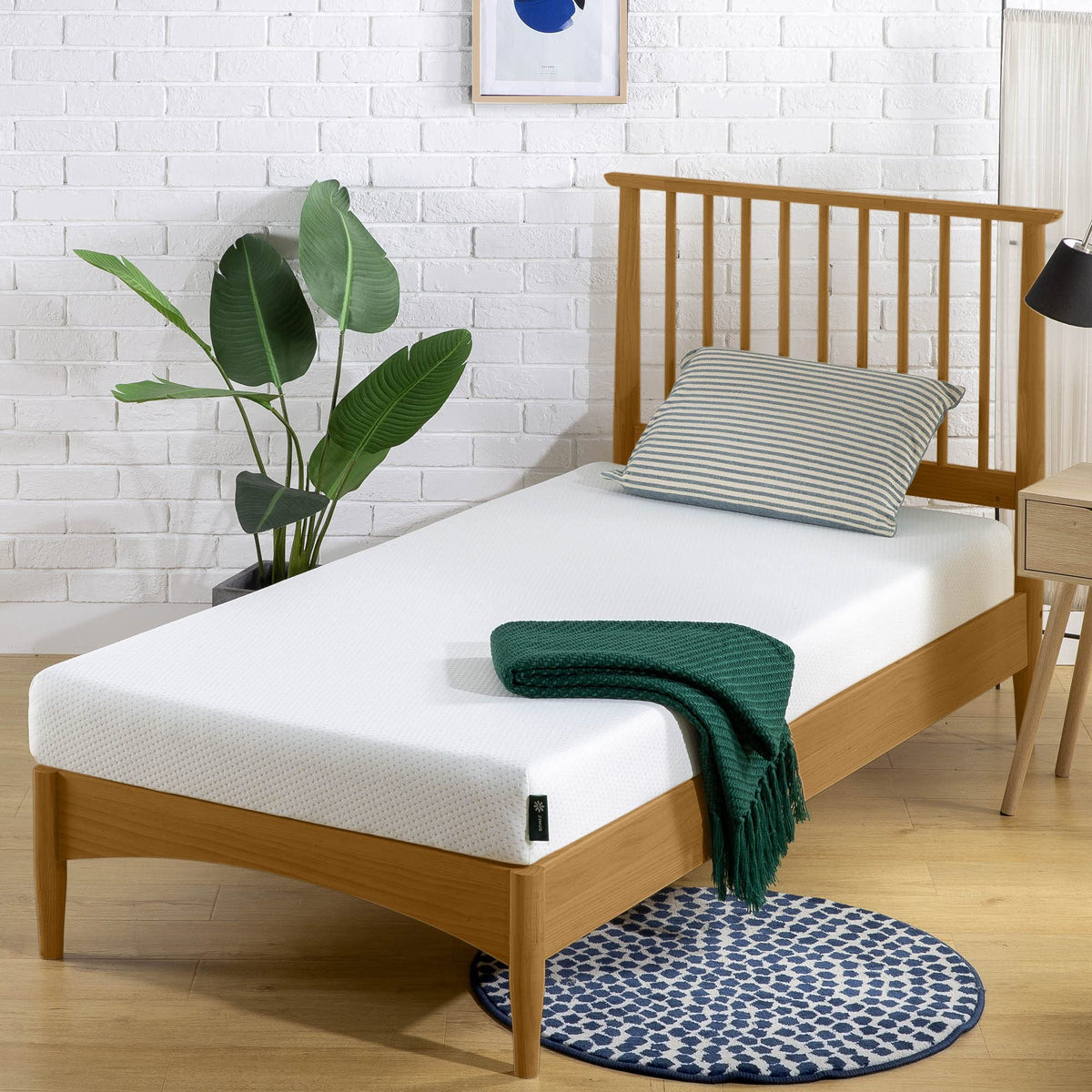 Zinus 5 Inch Memory Foam Mattress, Twin, Fiberglass Free, Bunk Bed, Trundle Bed, Day Bed Compatible, White