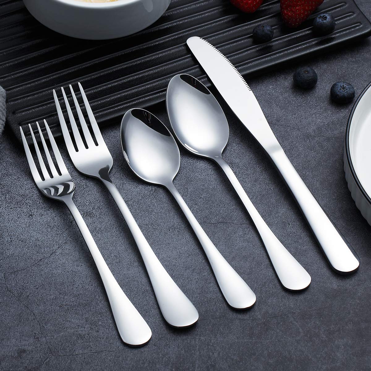 Flatware Set 20 Pieces, Kyraton Stainless Steel Silverware Set, Strong Anti Rust, Stainless Steel Cutlery Set, Utensils Set Serv