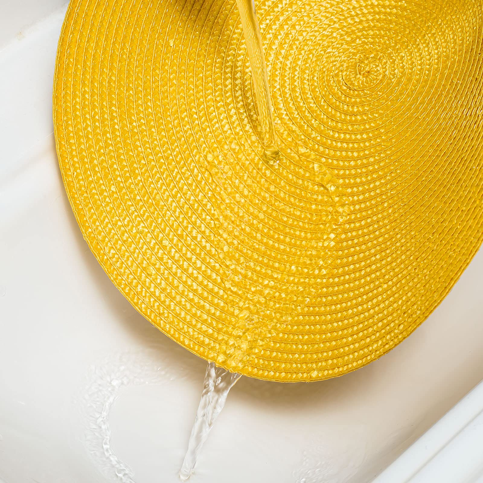 Ahhfsmei Round Braided Placemats 15 Inch Round Table Mats For Dining Tables Natural Woven Heat Resistant Place Mats Set Of 4 (Ye