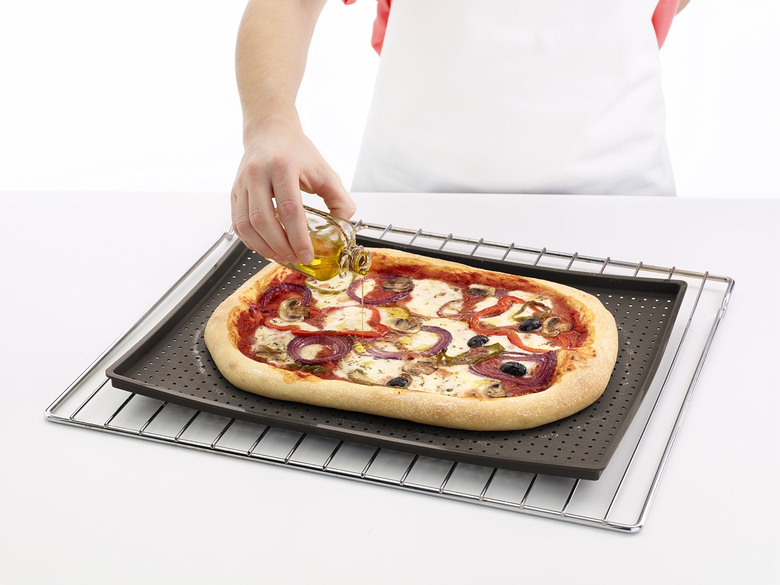 Lekue Micro Perforated Silicone Baking Pizza Mat, 15'' X 11.8'' Brown