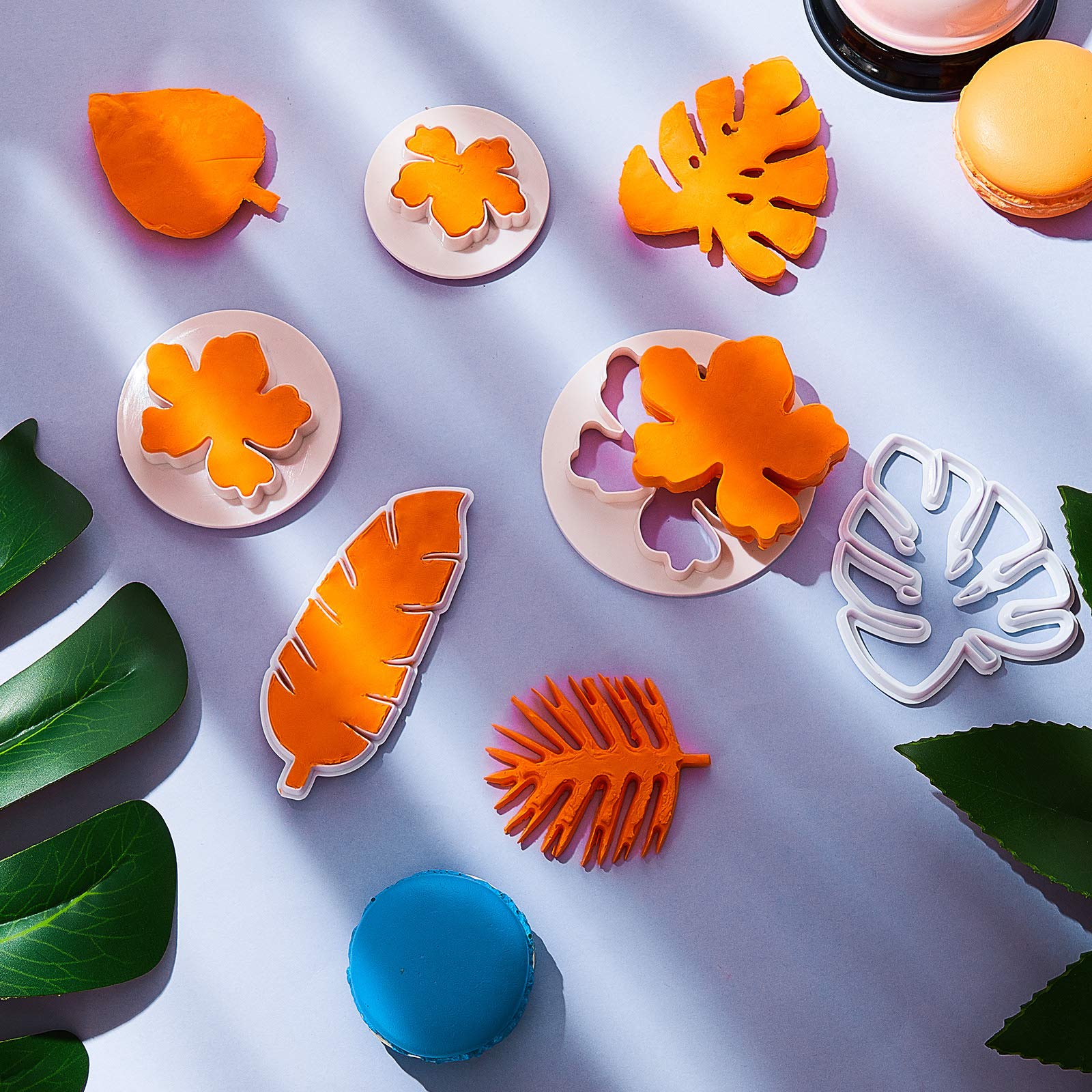 14 Pieces Tropical Leaf Cutters Hawaiian Flower Cutters Plastic Palm Cookie Cutters Flower Leaves Fondant Cutter Palm Cake Embos