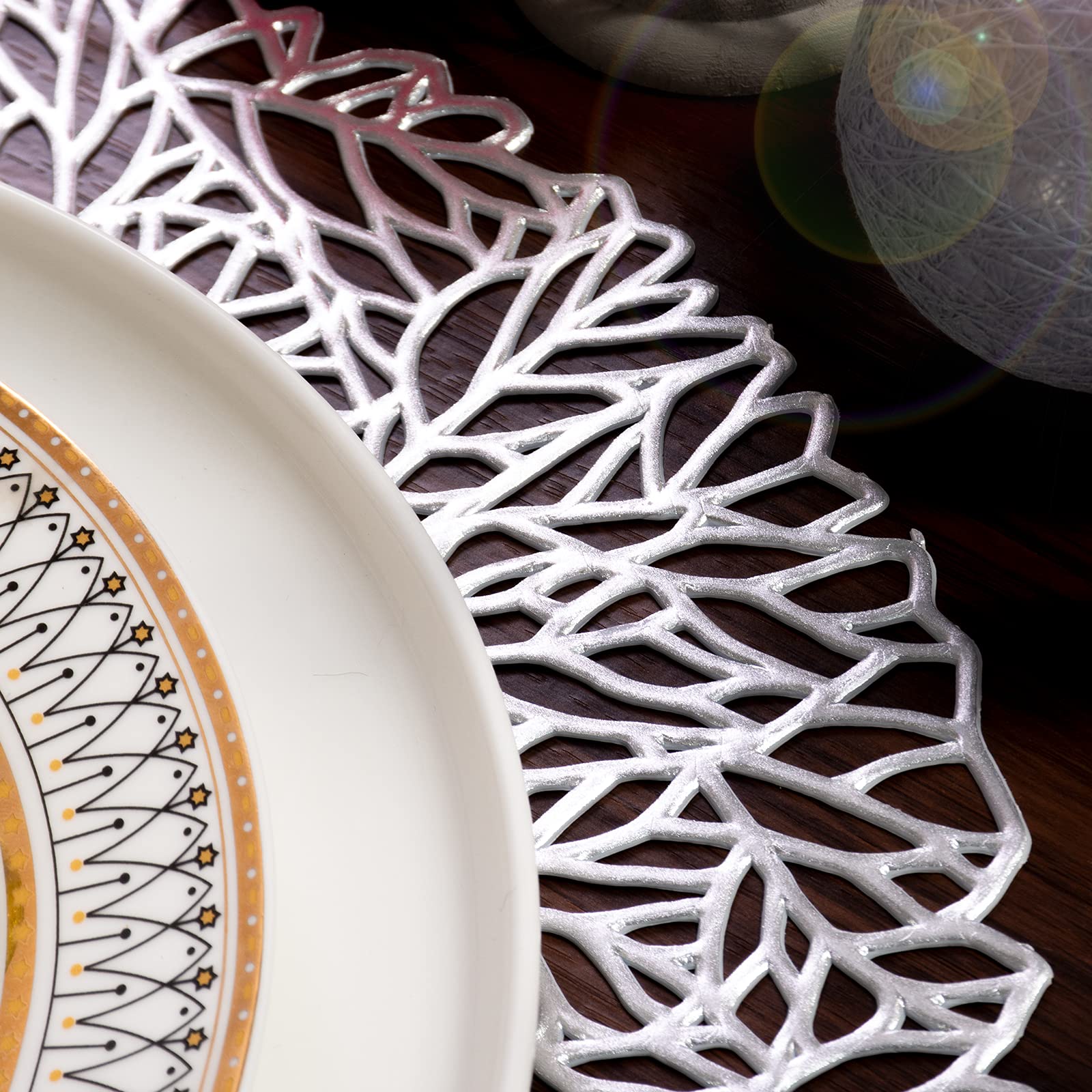 Funwheat Round Metallic Sliver Vinyl Placemats Set Of 6 15 Inches Hollow Out Placemats Heat-Resistant Place Mats Shining Table M