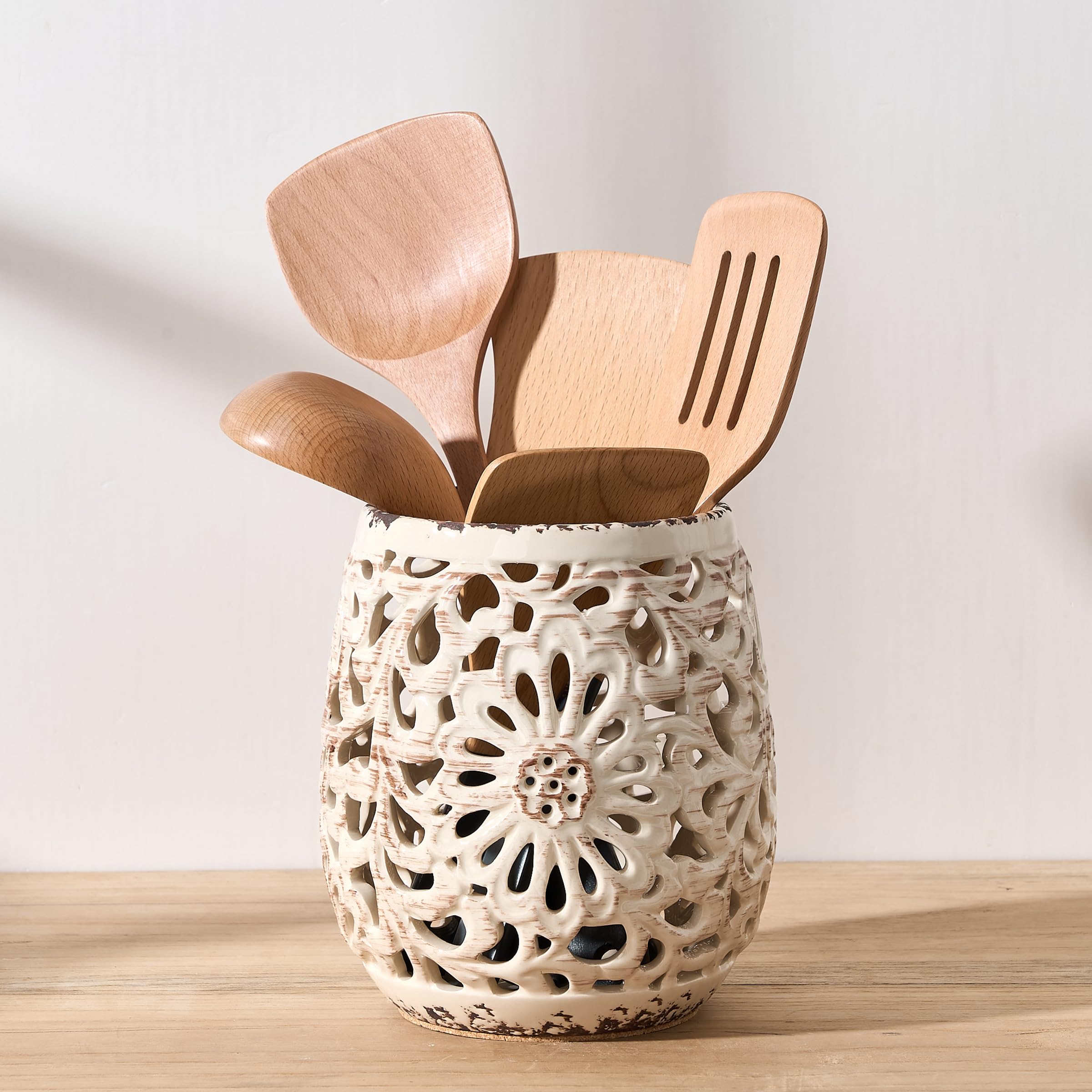 JH JIEMEI HOME Farmhouse Kitchen Utensil Holder for Kitchen Counter, Ceramic Large Cooking Utensil Crock with Cork Mat, Countert