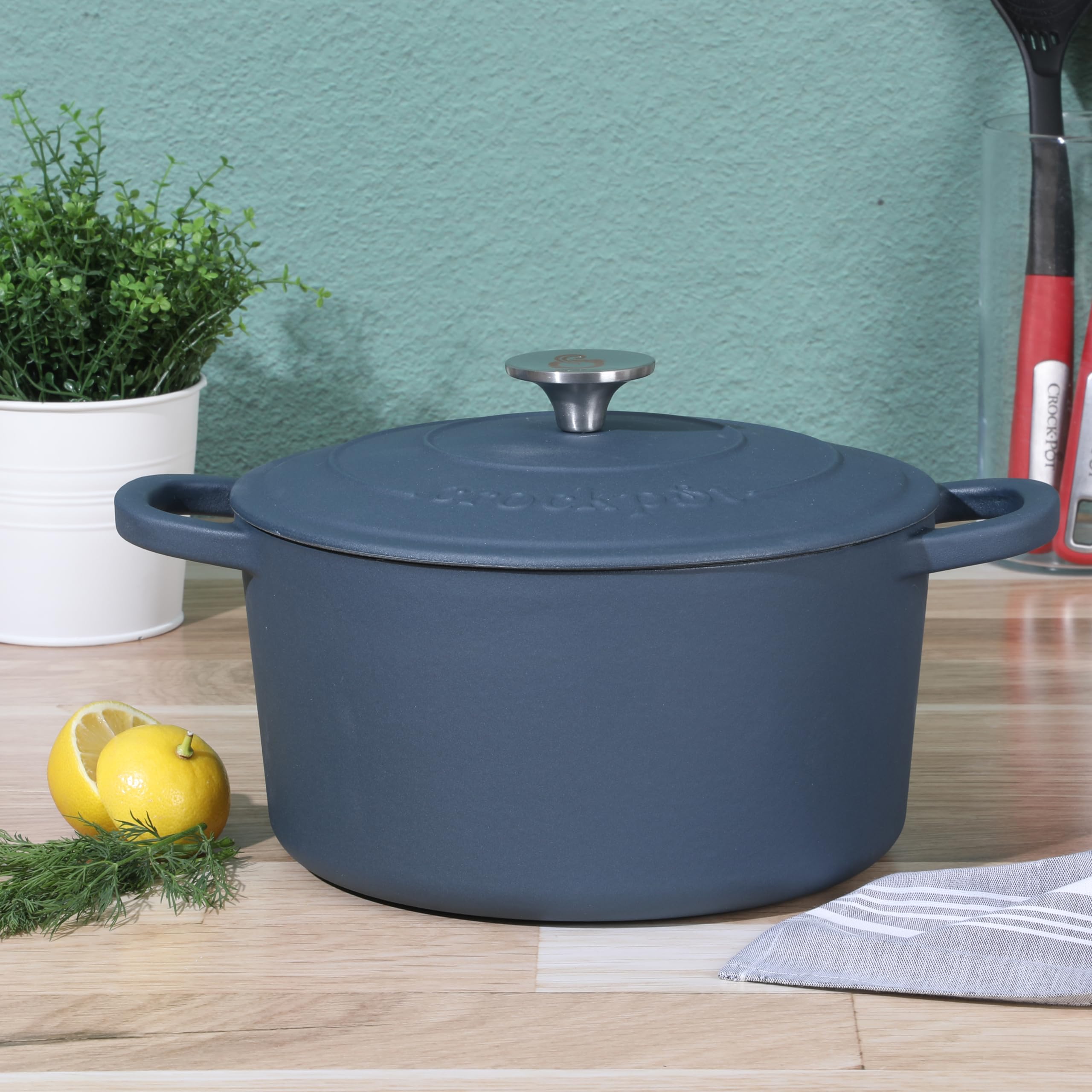Crock Pot Artisan 5-Quart Round European Enameled Cast Iron Dutch Oven Pot W/Lid - Matte Navy Blue