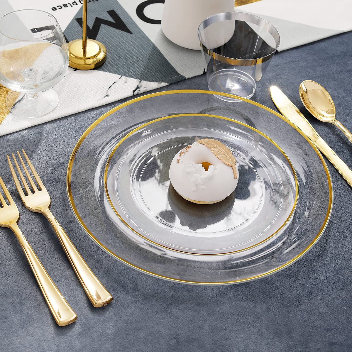 LIYH 60pcs Clear Plastic Plates and Gold Trim Disposable Plastic Plates Heavty Duty Includes:30 Dinner Plates 10.25'' and 30 Dessert Plates 7.5'' Clear and Gold Plastic Plates Plastic Holiday Plates