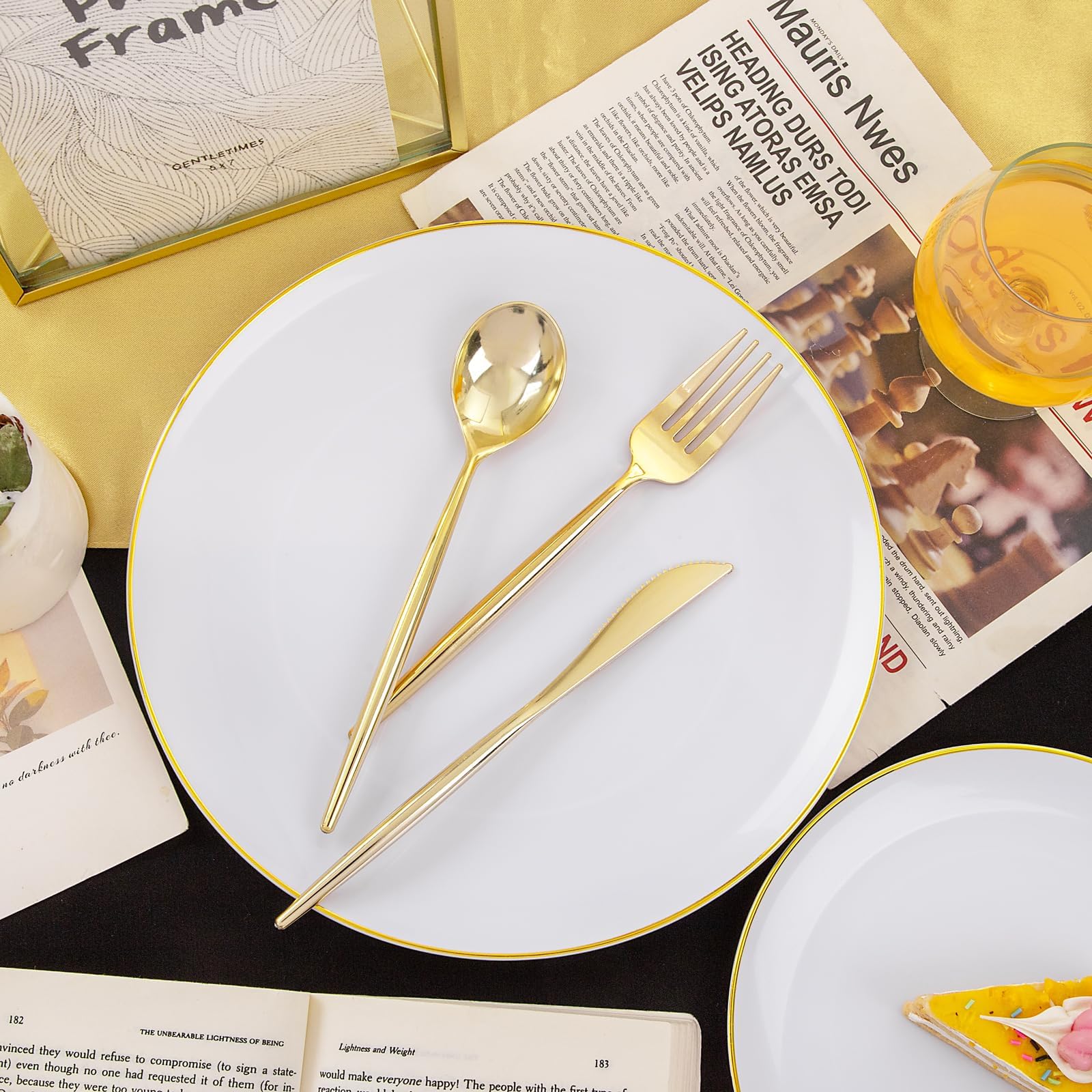 I00000 30 Guests Gold Plastic Plates With Disposable Silverware,Gold Disposable Dinnerware Set Include 30 Dinner Plates,30 Desse