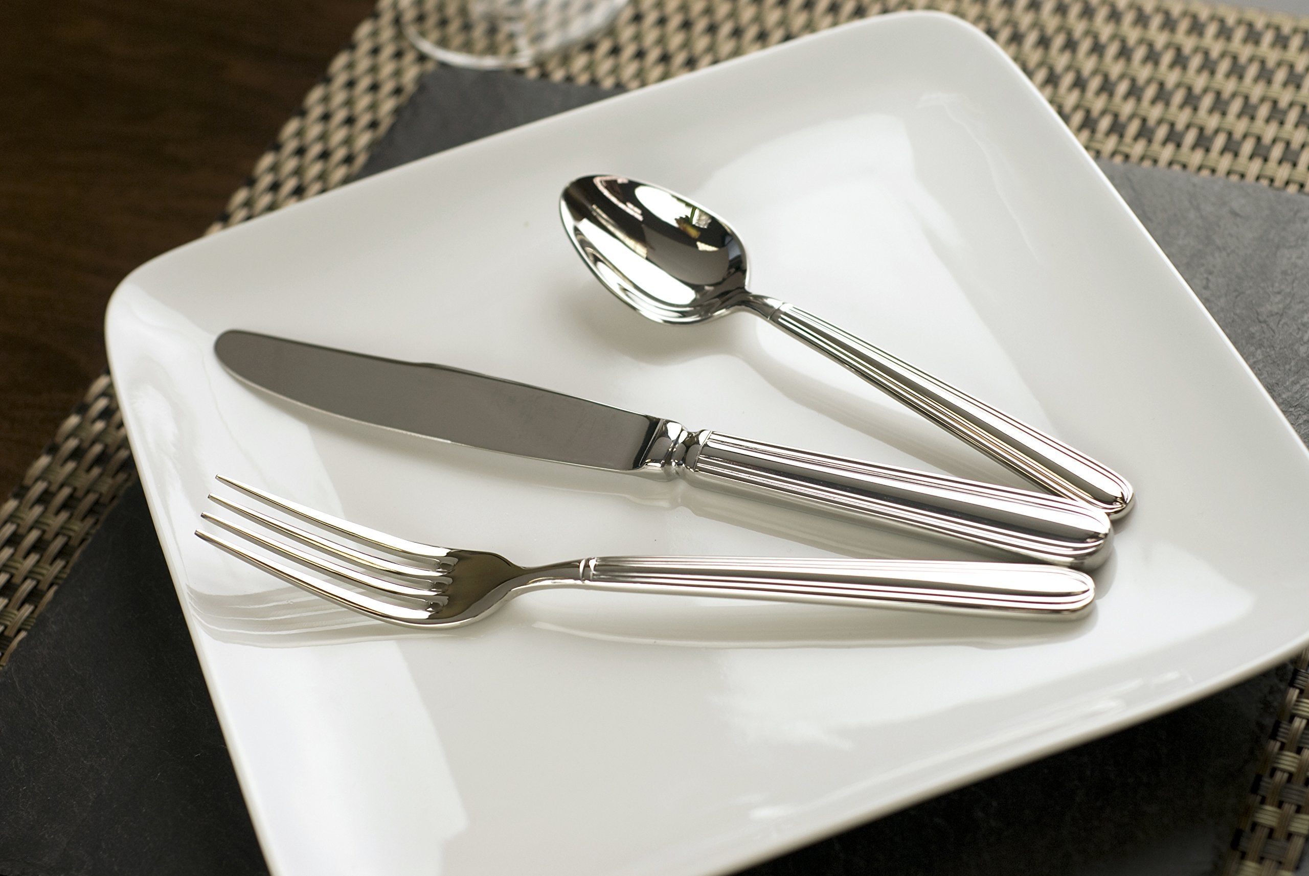 Fortessa Metropolitan 20-Piece Stainless Steel Flatware Set, Polished Finish, Service for 4, Model 5pps-120-20PC