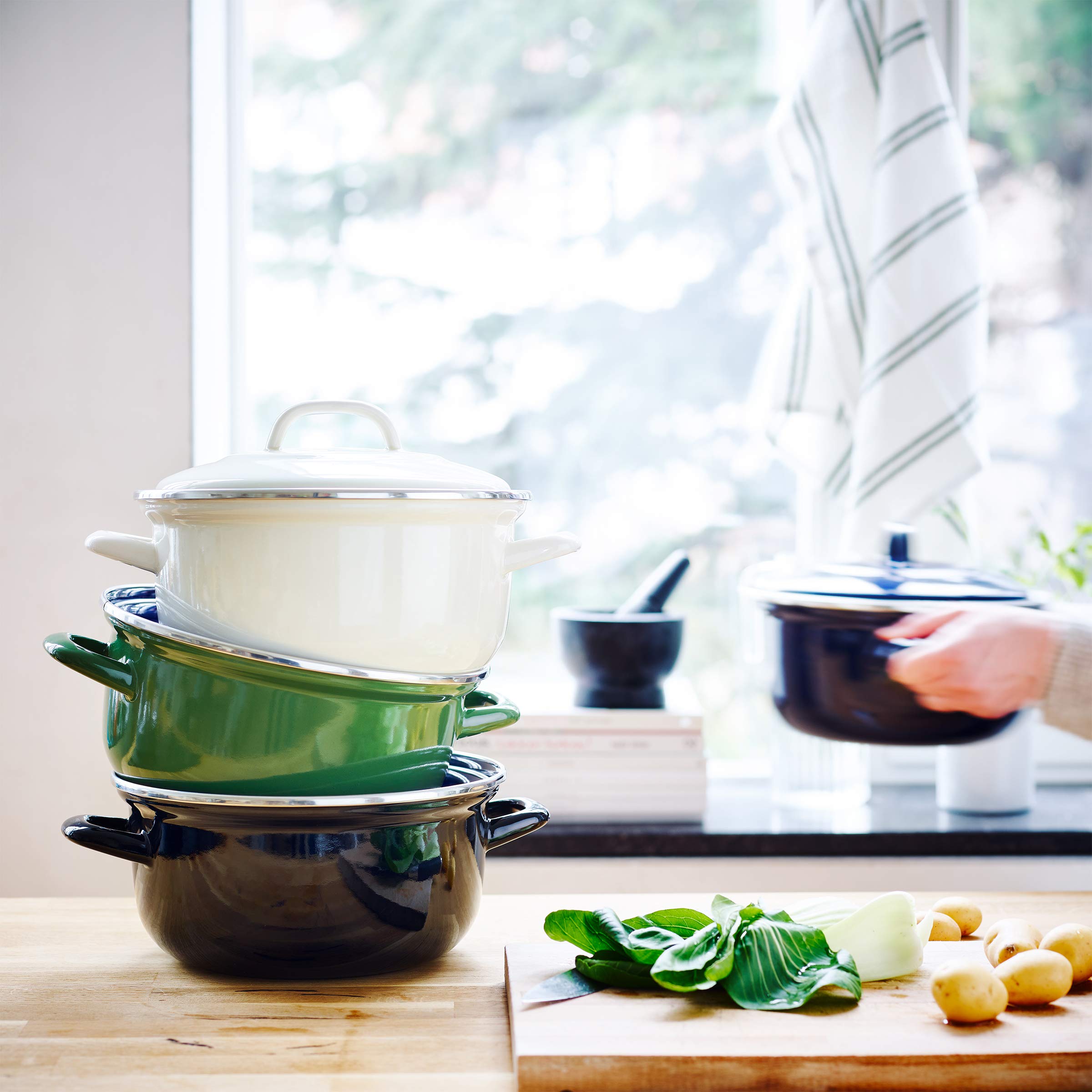 Bk Indigo Dutch Heritage Round German Enamelled Casserole With Lid With Pfas-Free Ceramic Non-Stick Coating, 26 Cm/5.2 Litre, In